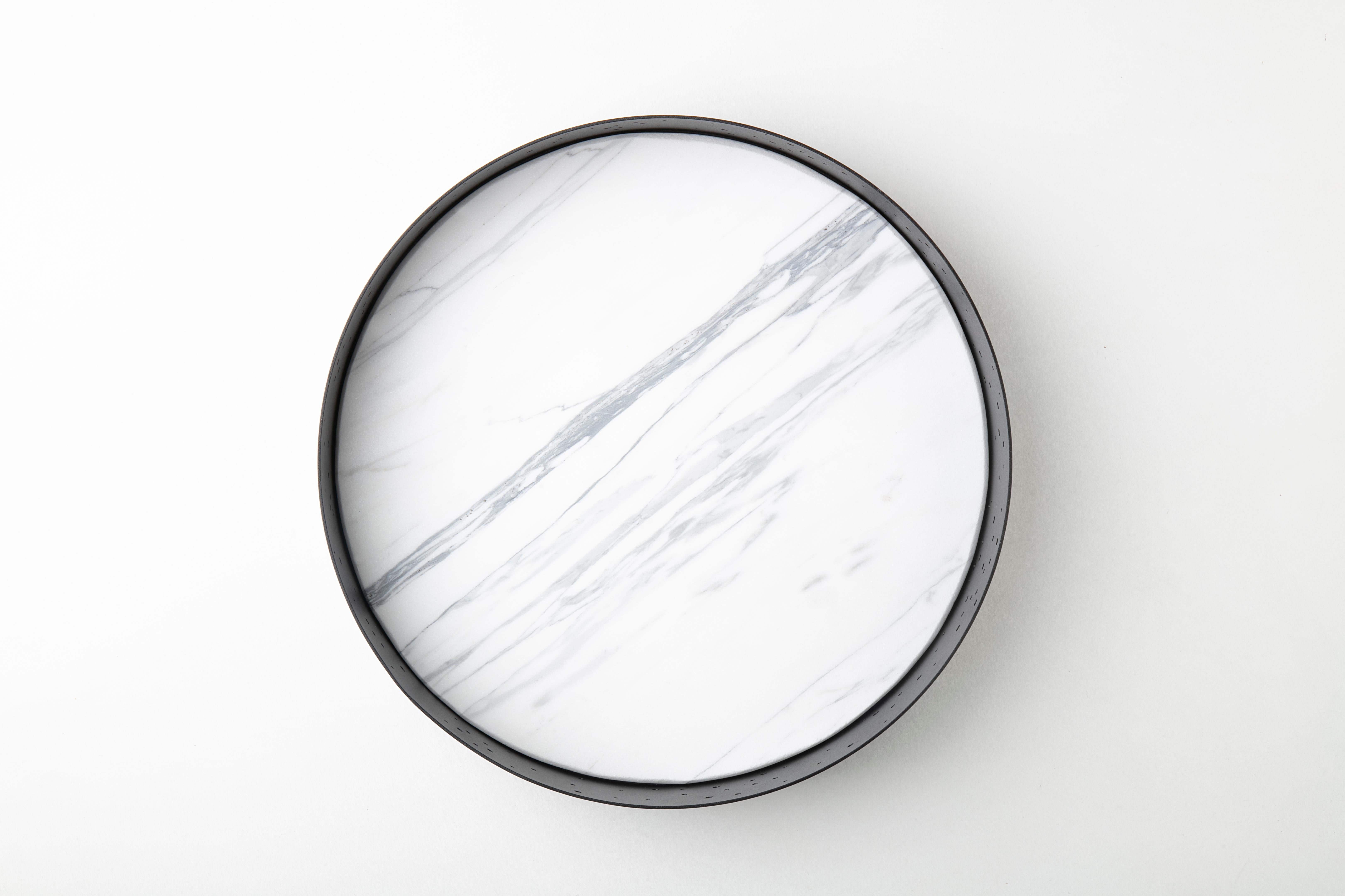Postmoderne Plateau et centre de table Eclittica Design en marbre Blanco Namibia par Stella Orlandino en vente
