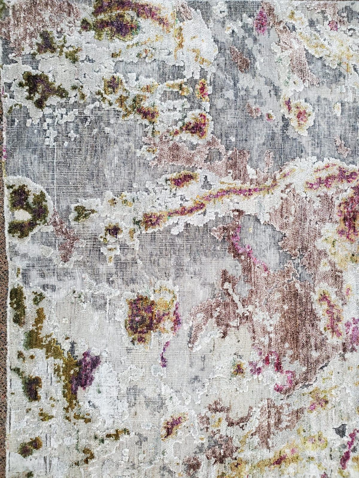 Eco-Friendly Distressed Wool and Silk Abstract Contemporary Runner Rug in Stock In New Condition For Sale In New York, NY