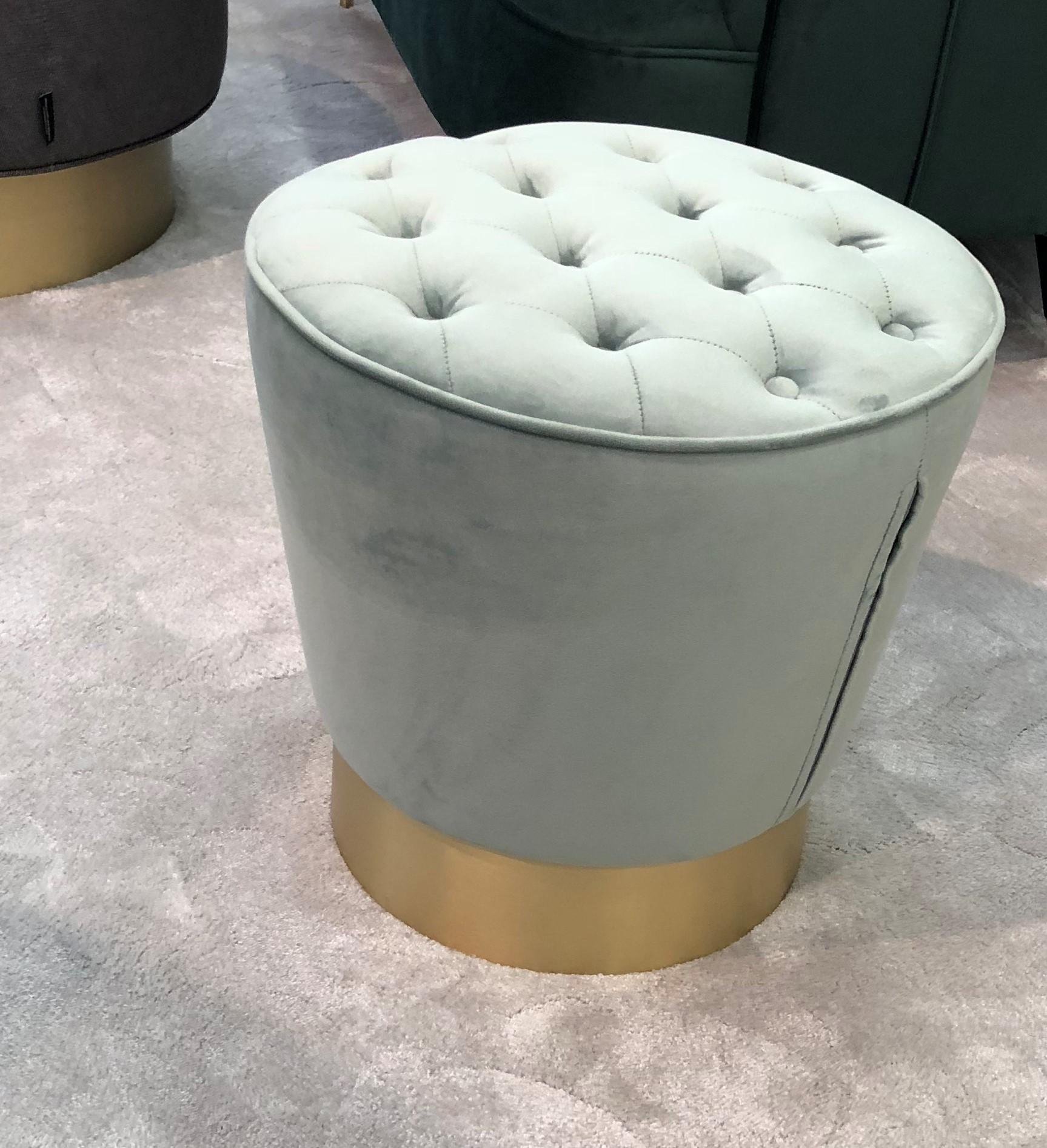 Modern Eco Pouf in Aqua Green with Capitoné on Top and Brushed Brass Base For Sale