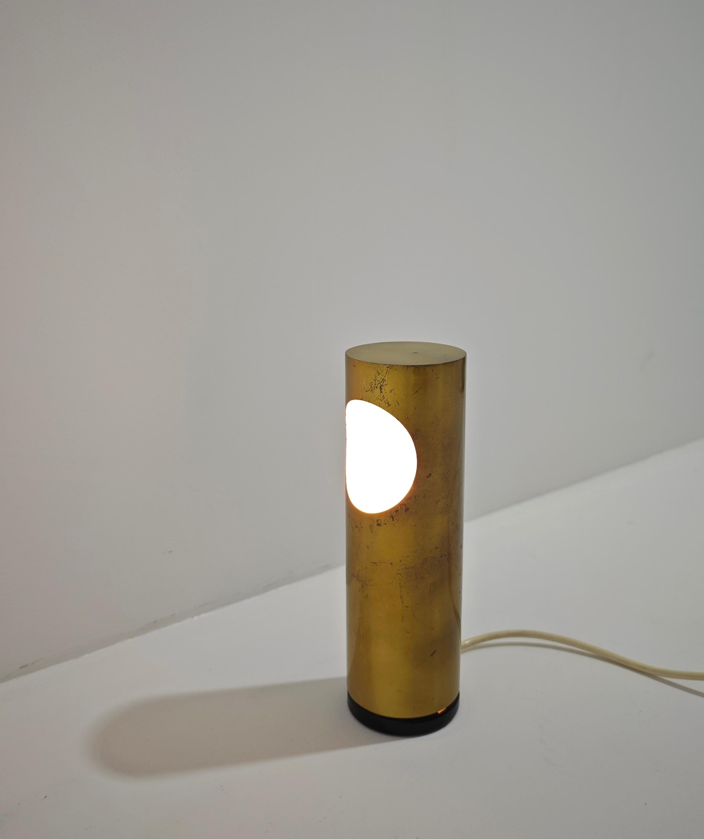 Ecolight Milano Design Italia Años 70 Lámpara de mesa de latón Moderna de mediados de siglo en venta 7