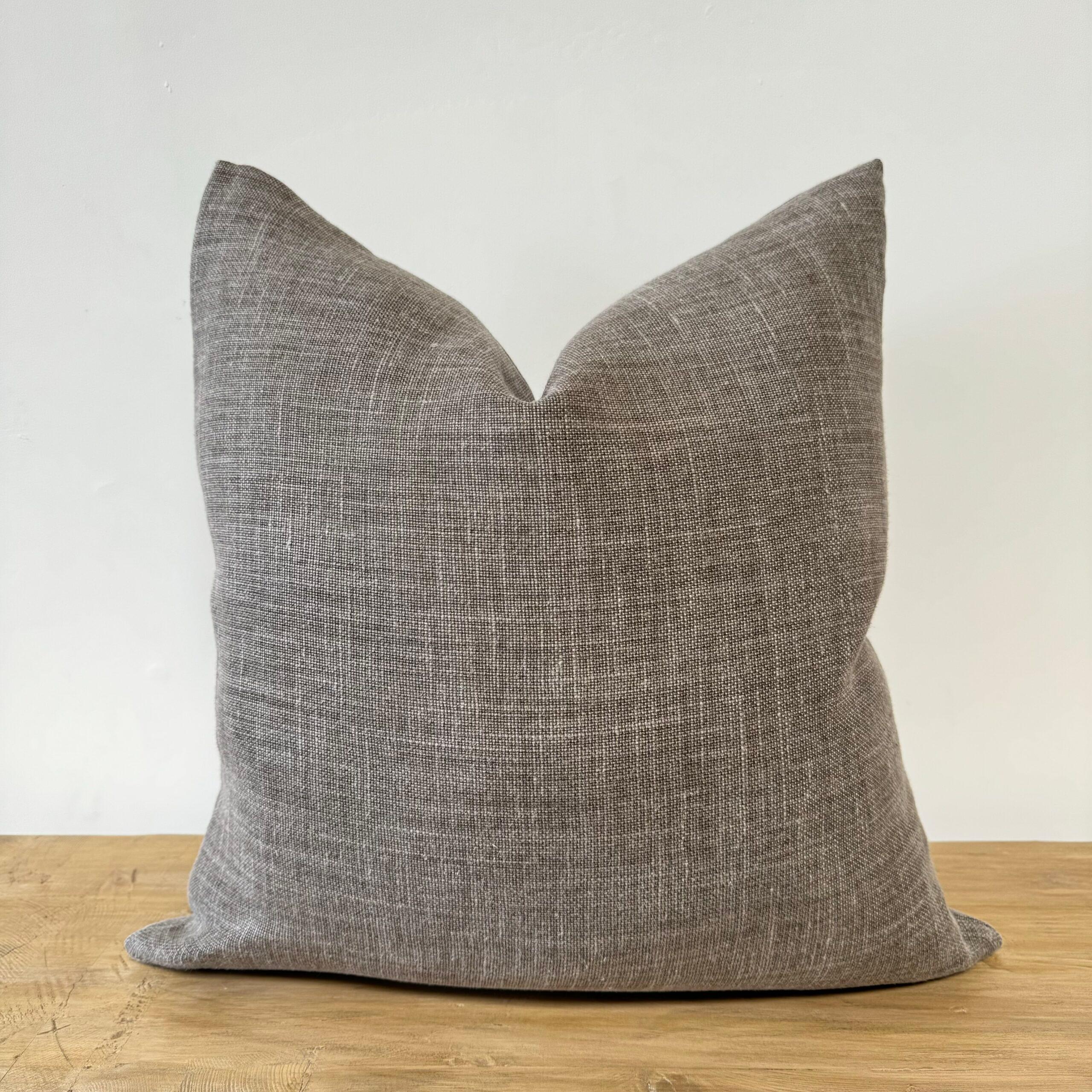 Linen Blend pillow in a natural color with a stone wash finish.
Antique Brass Zipper closure
Overlocked seams.
Includes Down Feather Insert
Color: Ecorce / Deep Natural with Eggplant color hues
Size: 22x22
51,000 Double Rubs
Extremely soft to the