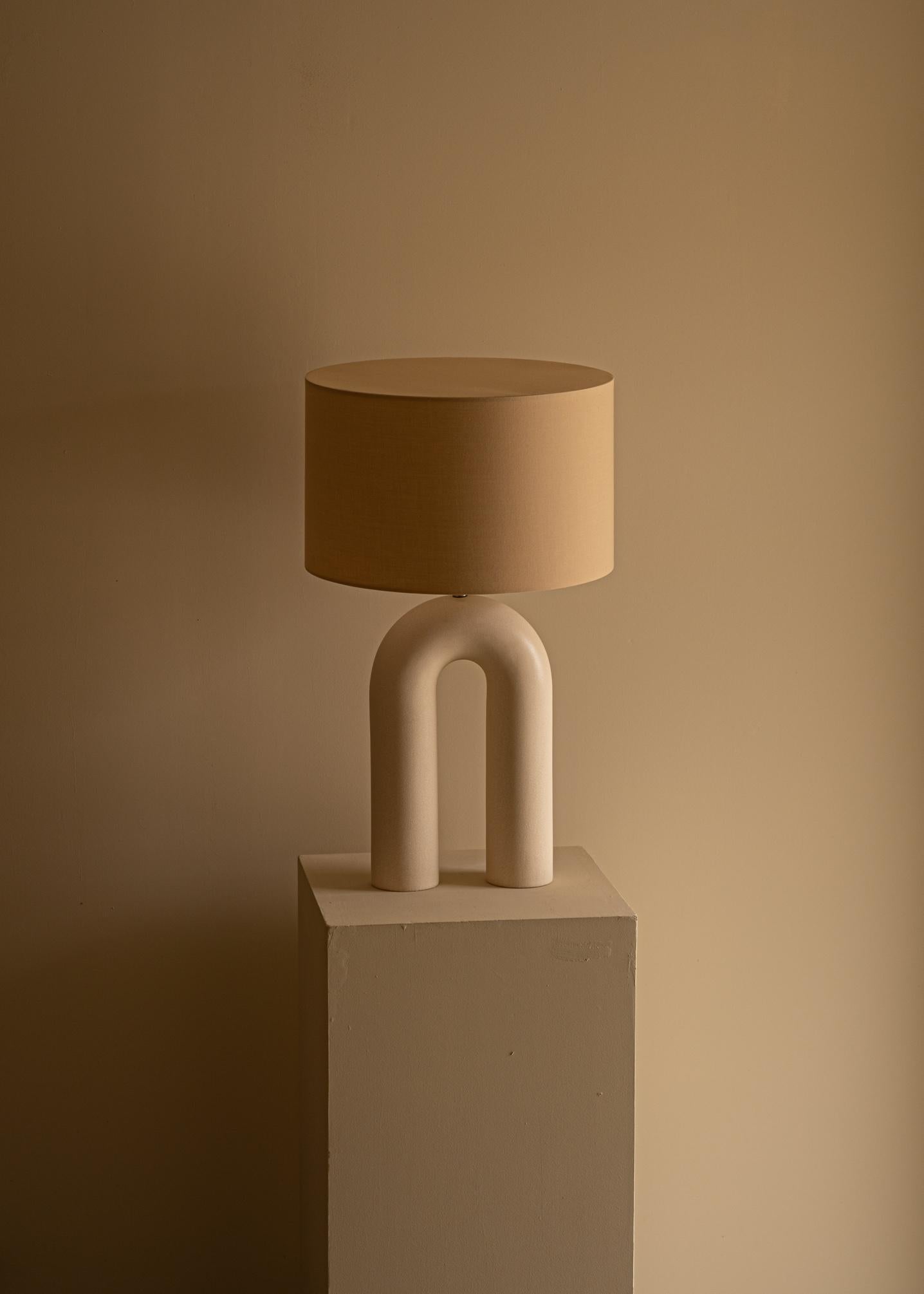Post-Modern Ecru Ceramic Arko Table Lamp with Beige Lampshade by Simone & Marcel For Sale
