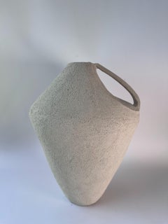 Ecru Deficiency 2 Vase by Rezzo Ceramics