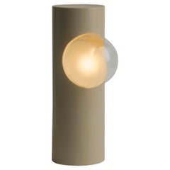 Lampe à tige semi-brillante écrue de Subject Bureaux