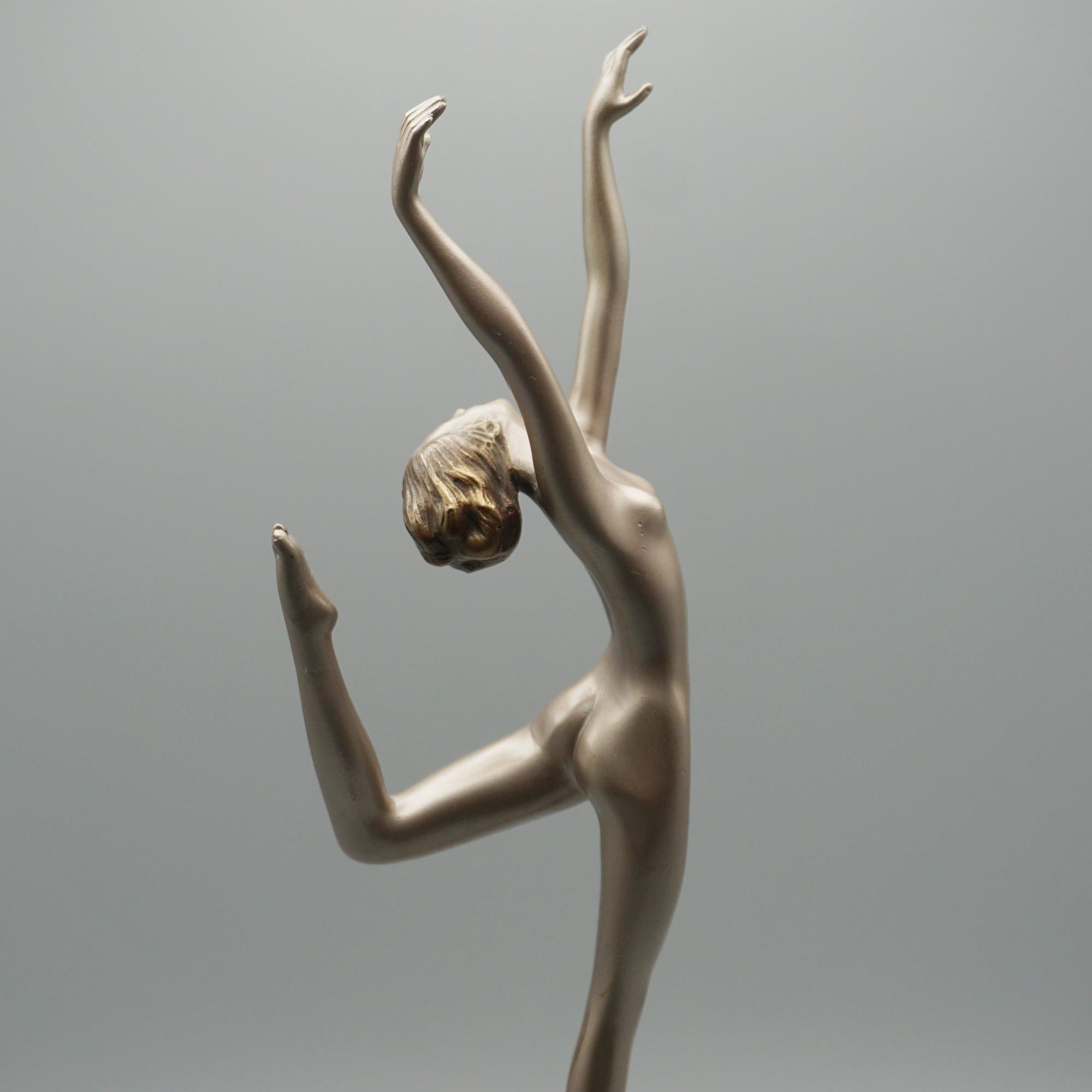 Austriaco Scultura in bronzo dipinto a freddo 'Ecstacy' Art Deco di Josef Lorenzl in vendita