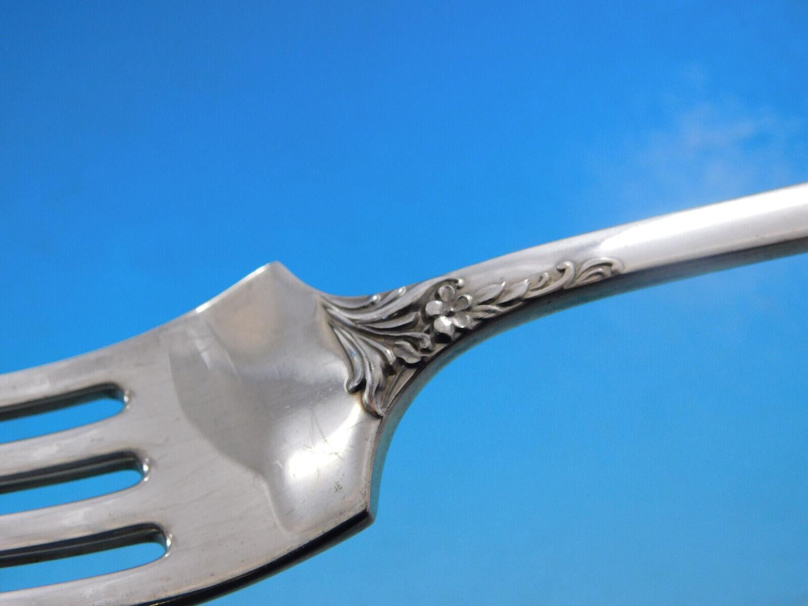 Cena formato Ecstasy by Amston c1951 Set di posate in argento sterling con un ampio disegno floreale, 41 pezzi. Questo set comprende:

8 coltelli grandi per la cena, 9 3/4