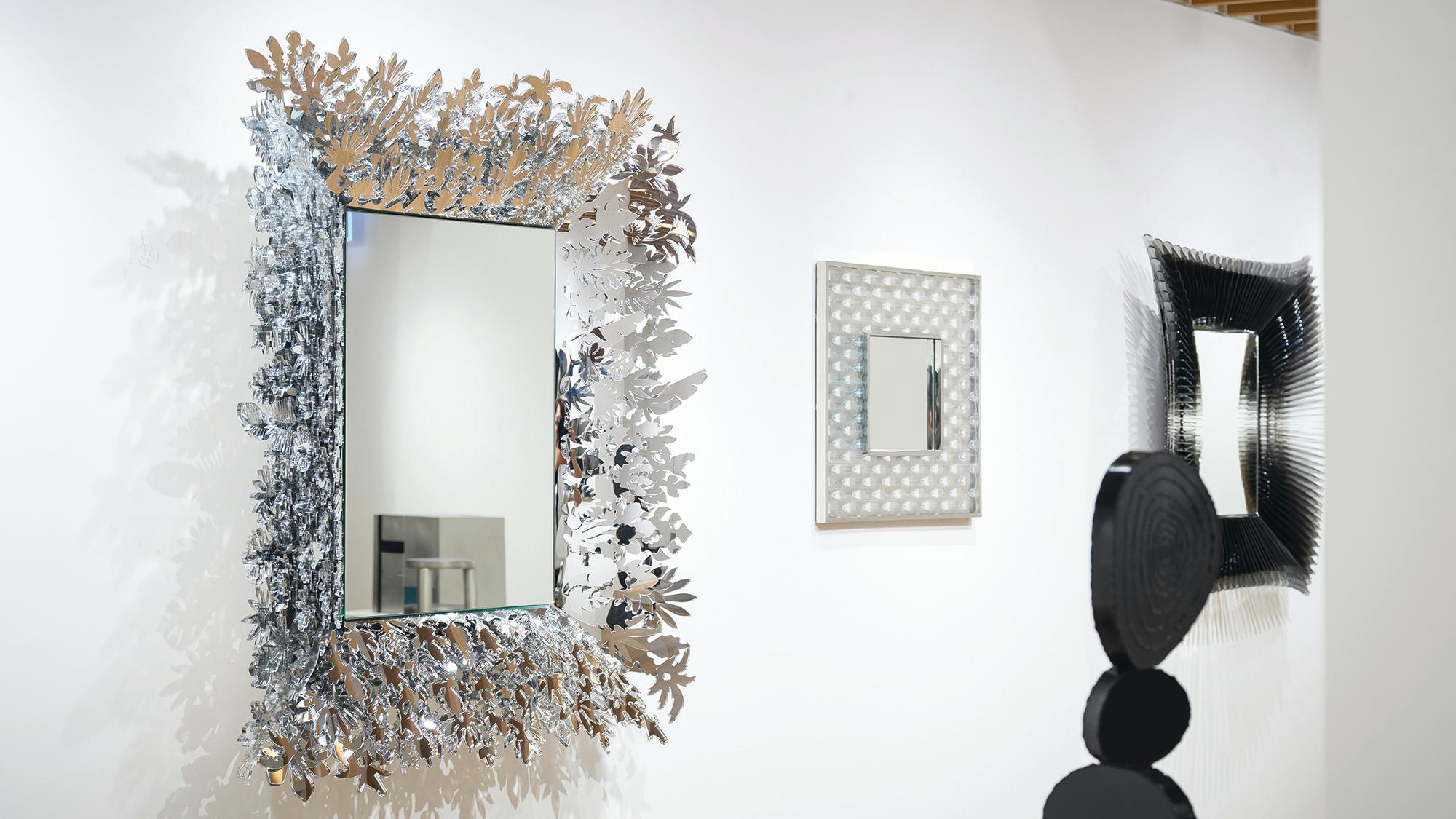 Acier inoxydable Miroir sculptural néo-baroque 