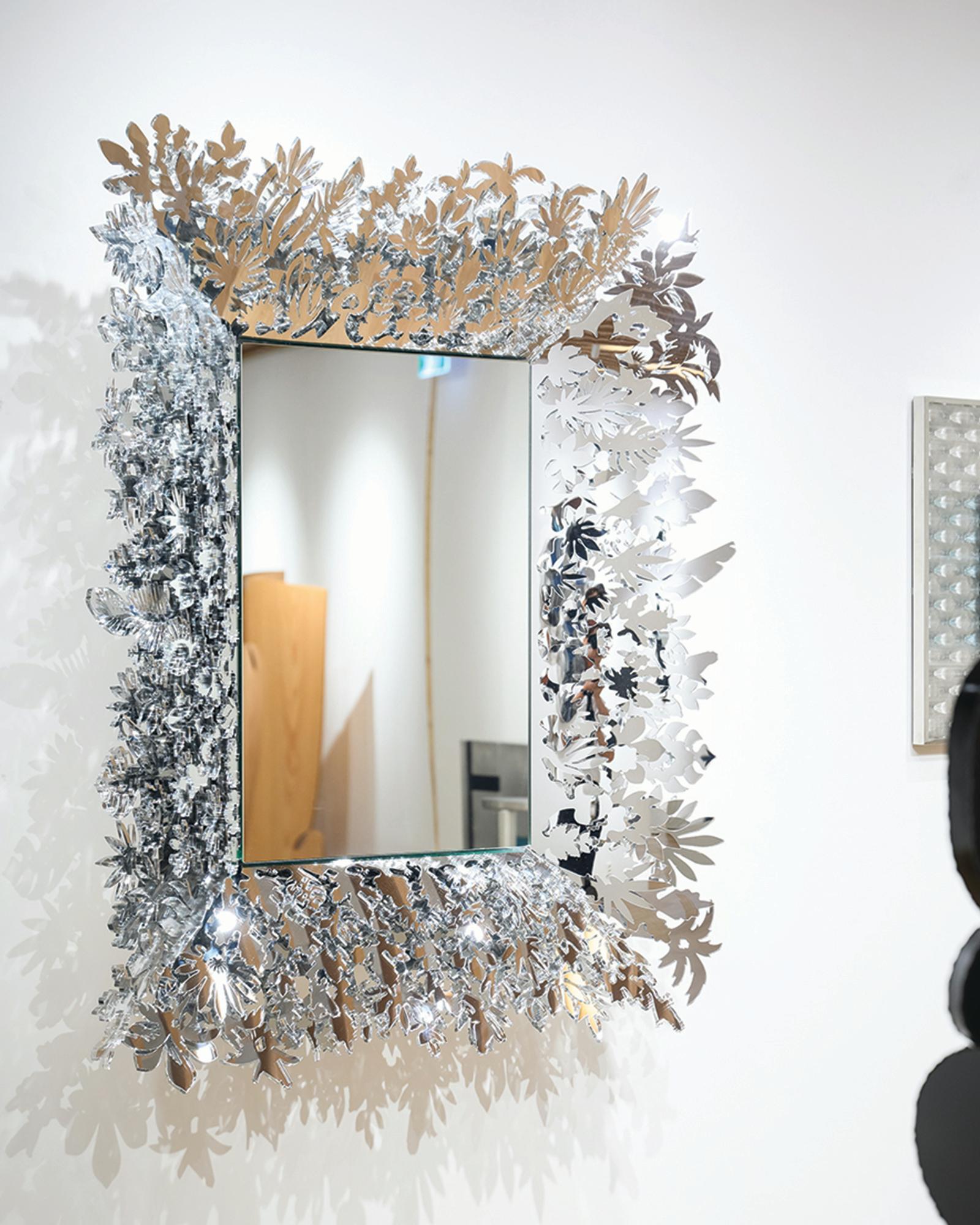 Miroir sculptural néo-baroque 