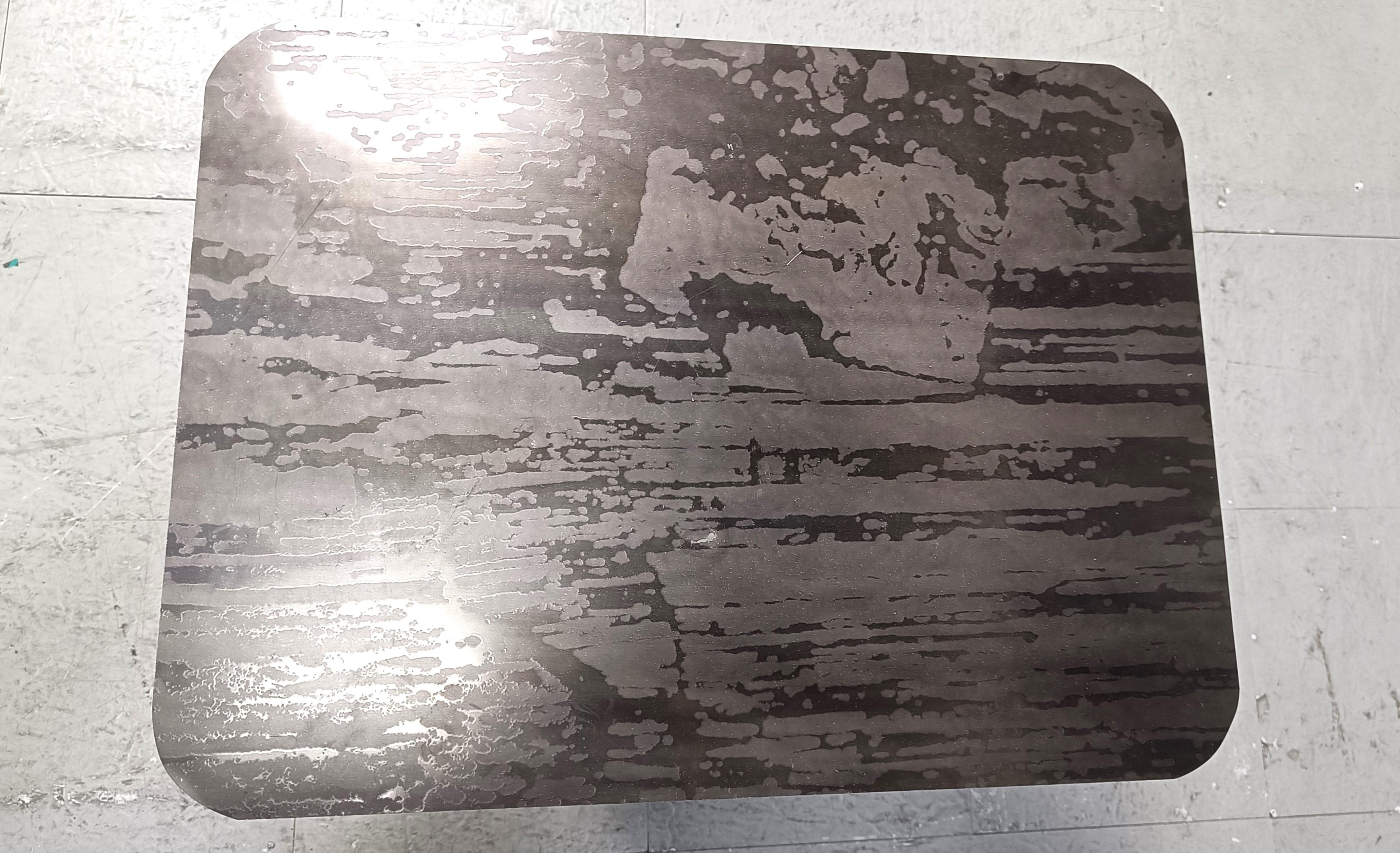Tavolino brutalista in metallo lavorato, anni '70 in vendita 3