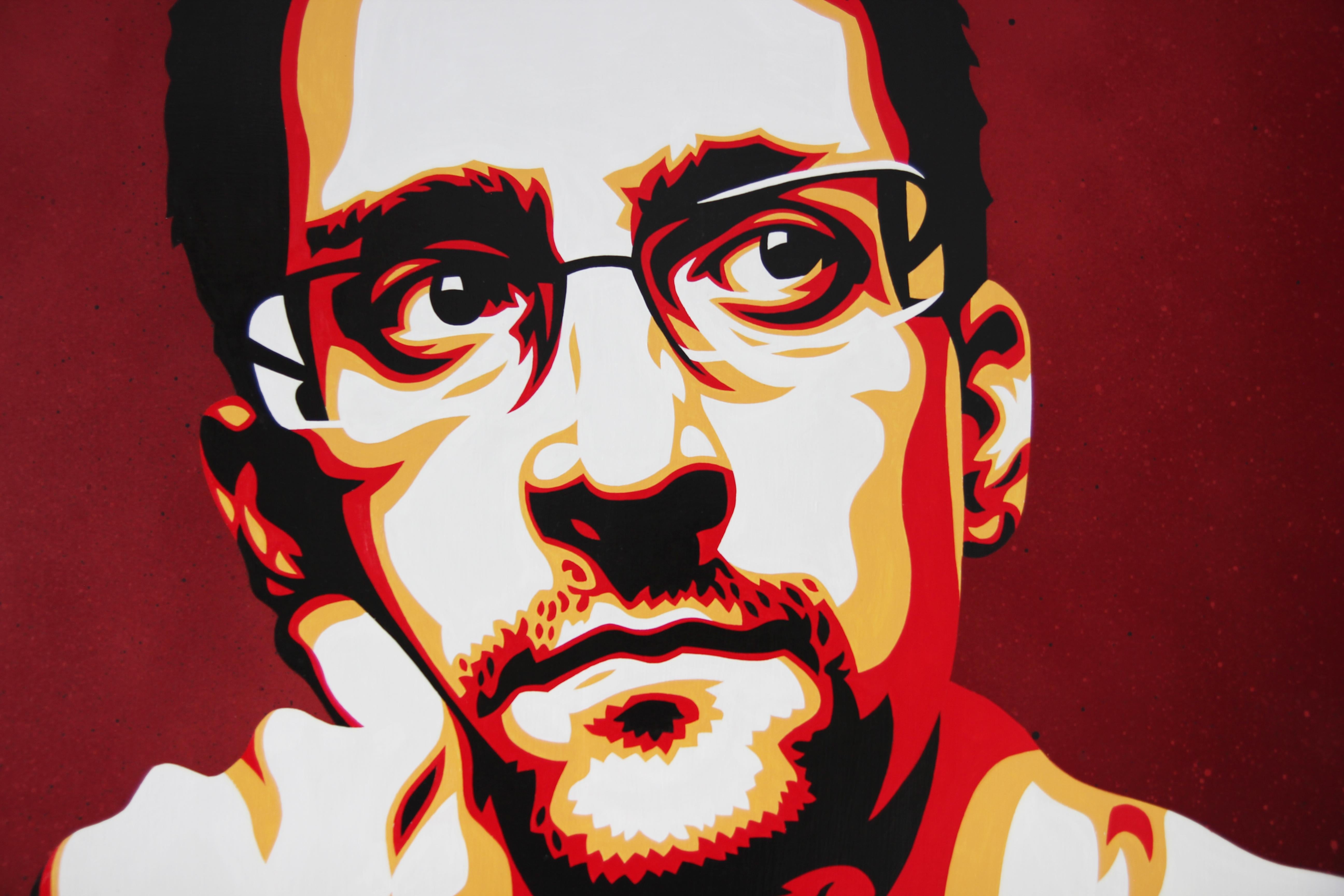 Abstraktes Porträtgemälde von Edward Snowden mit Whistleblower in Rot, Orange und Schwarz – Painting von Ed Booth