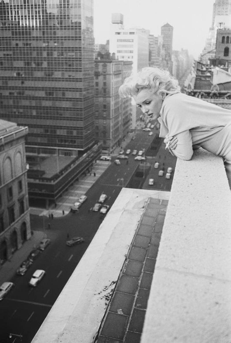 Marilyn On The Roof - Photograph by Ed Feingersh