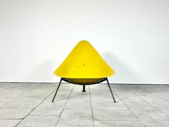 Ed Merat Sillón trípode de fibra de vidrio Francia 1956