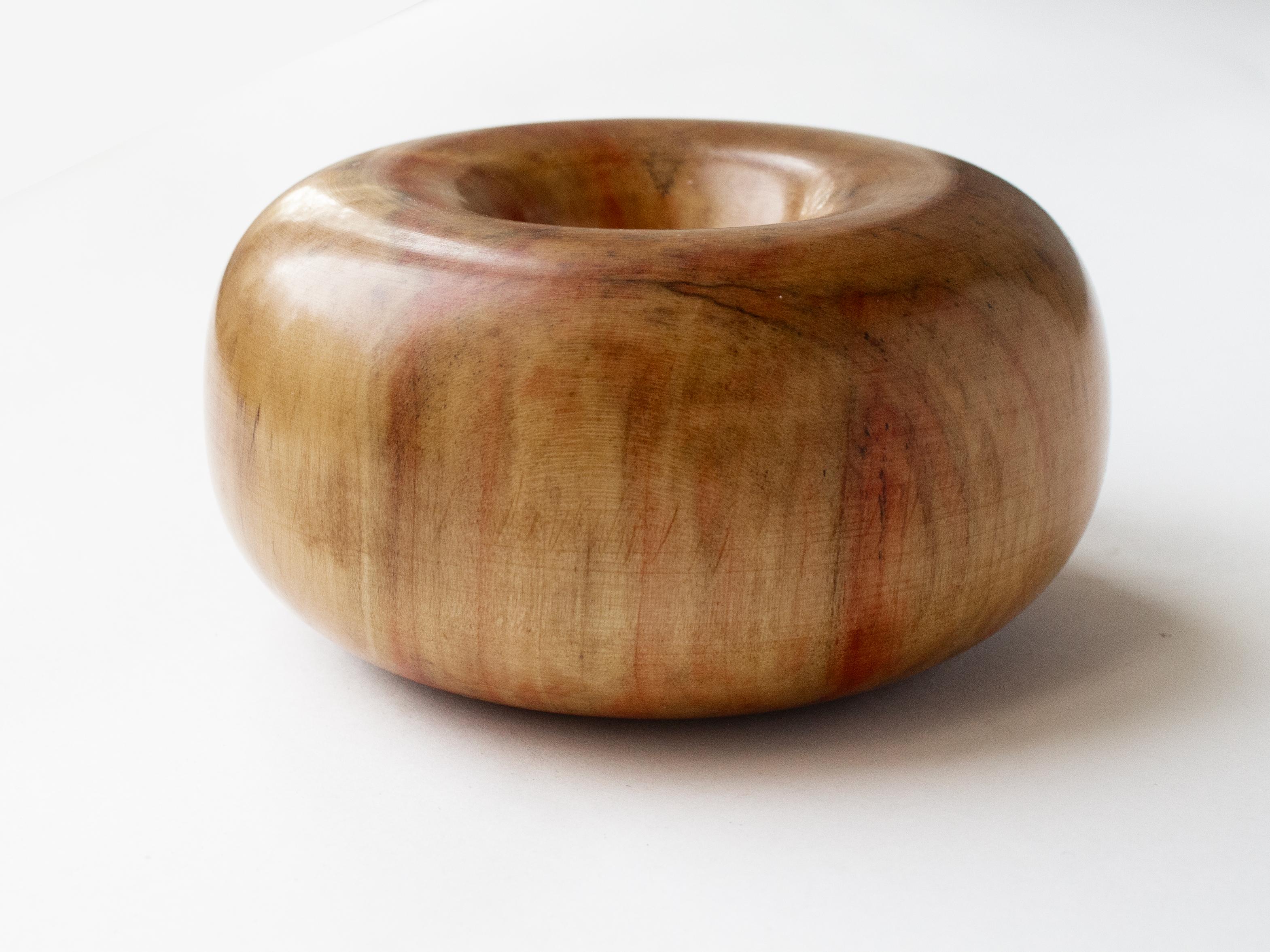 Ed Moulthrop, Gefäß in Donutform, signiert  Seltener Eschenblatt-Ahorn Acer Negundo (Holz) im Angebot
