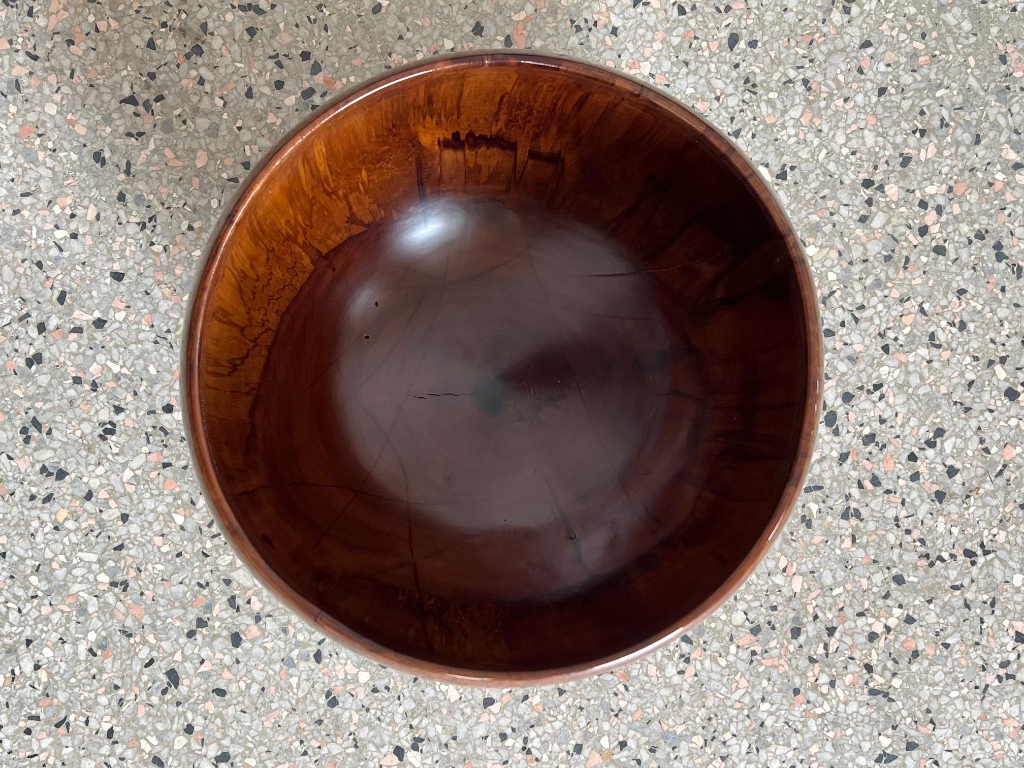 Mid-Century Modern Ed Moulthrop Large Bowl in Figured Sweetgum Wood