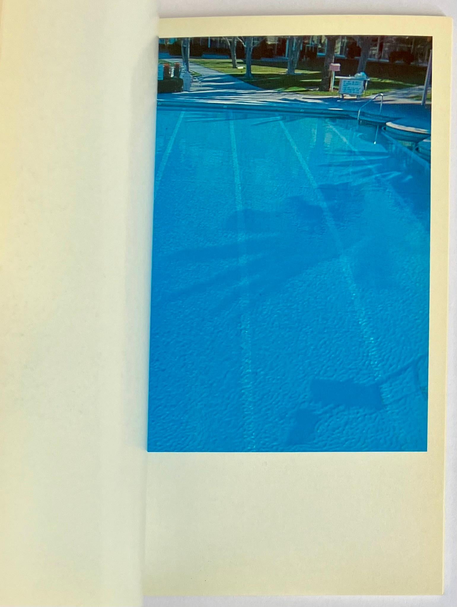 Nine Swimming Pools and a Broken Glass d'Ed Ruscha, 1968 (1ère édition) en vente 7