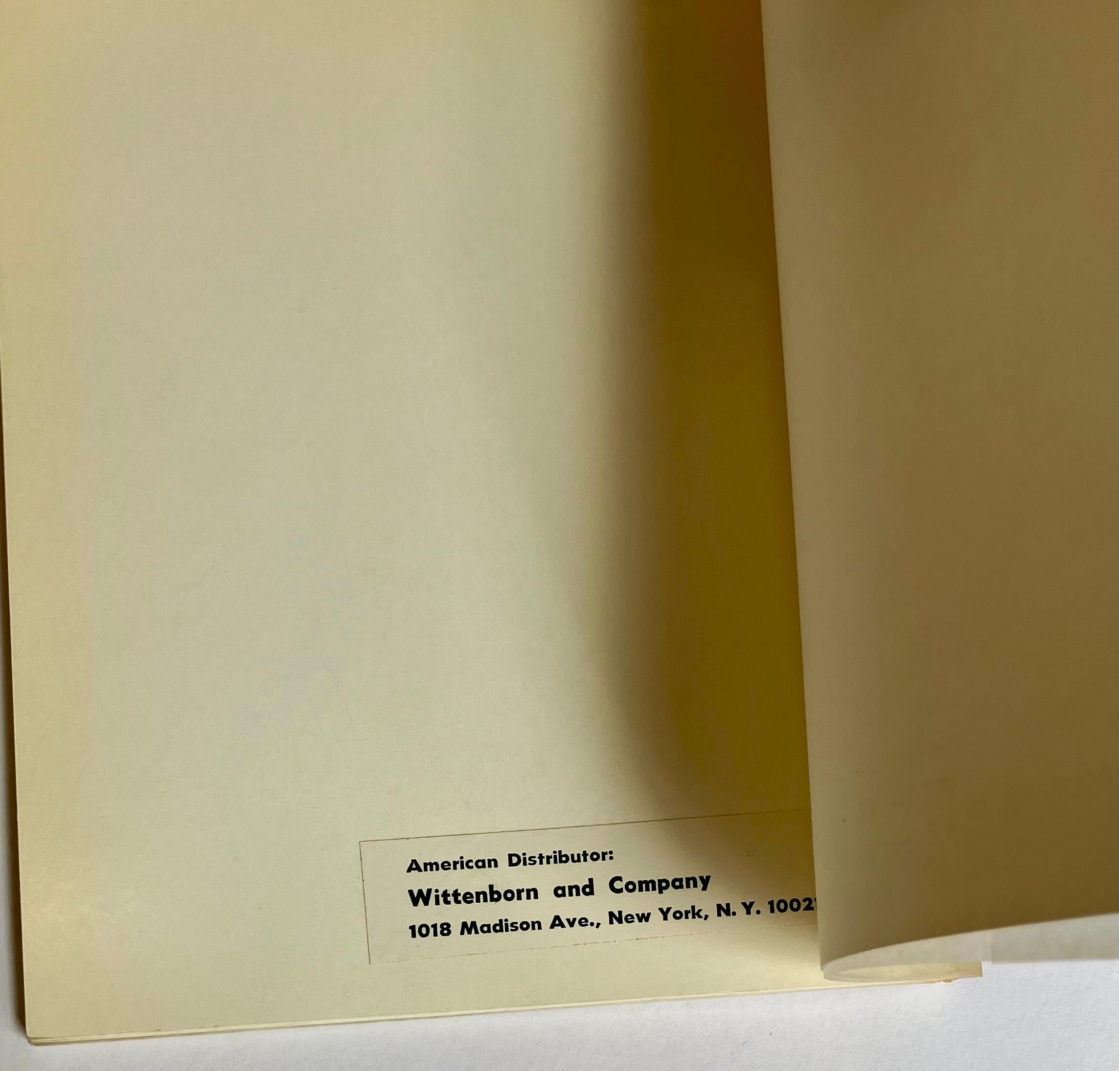 Nine Swimming Pools and a Broken Glass d'Ed Ruscha, 1968 (1ère édition) en vente 8