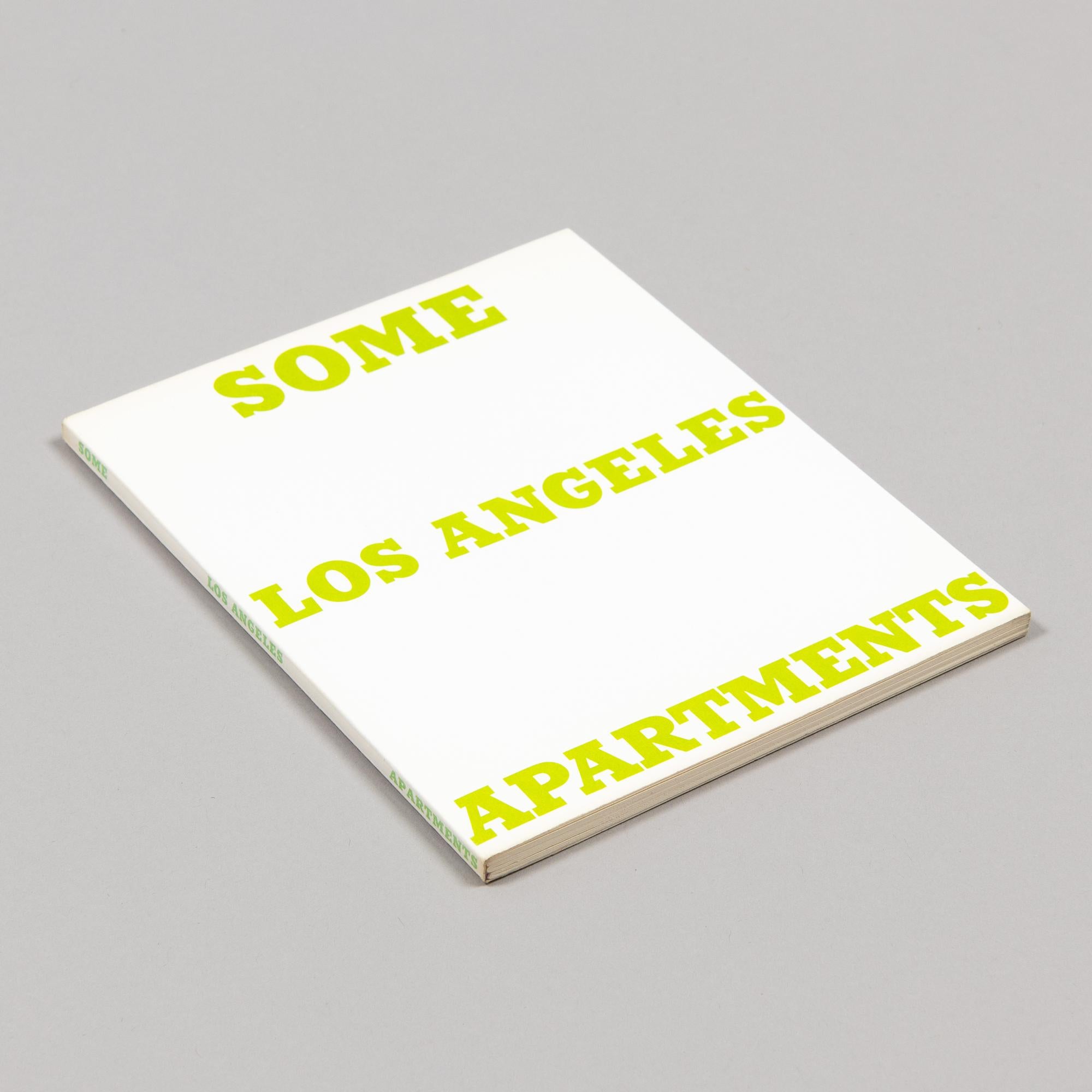 Livre d'artiste Ed Ruscha, Certains appartements de Los Angeles - Art conceptuel, Pop Art en vente 3