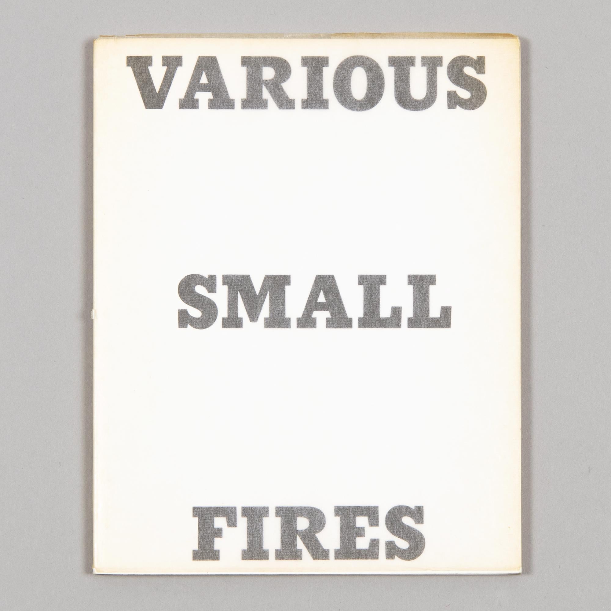 Ed Ruscha, Varios Pequeños fuegos y leche - Arte pop, arte conceptual, libro de artista en venta 1