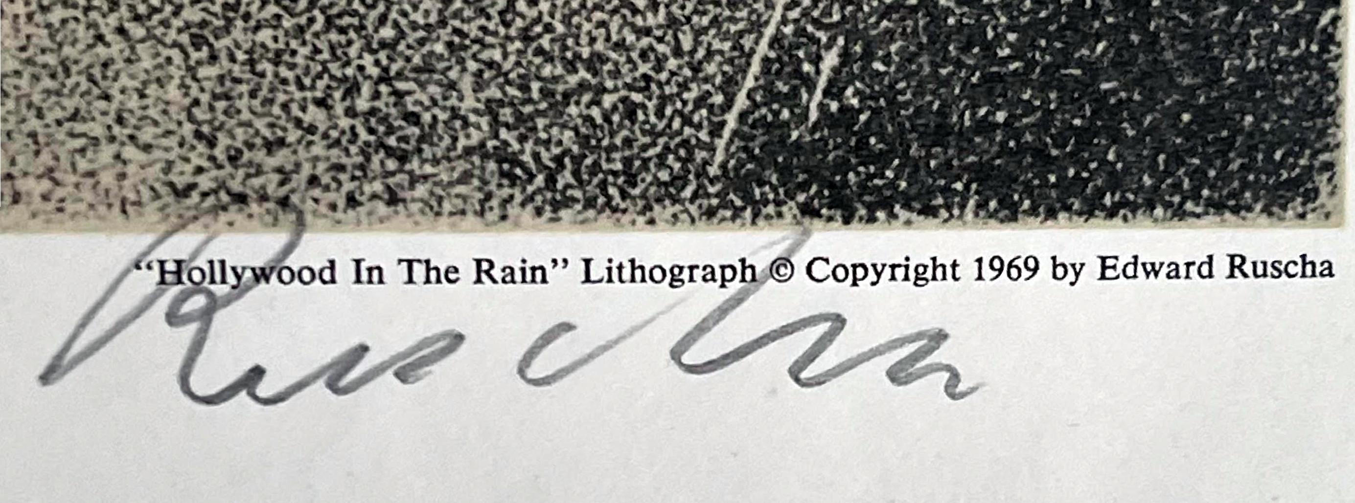 Hollywood in the Rain (Catalogue Raisonne : Engberg, M19) Impression signée/N, encadrée - Print de Ed Ruscha