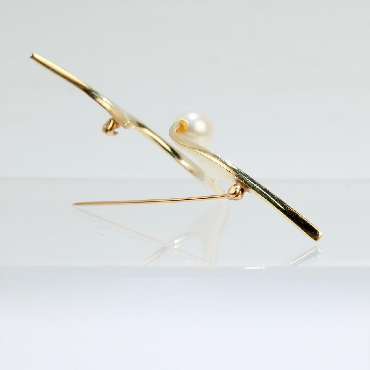 Ed Wiener NYC Modernist 14 Karat Gold and Pearl Brooch or Pin In Good Condition For Sale In Philadelphia, PA