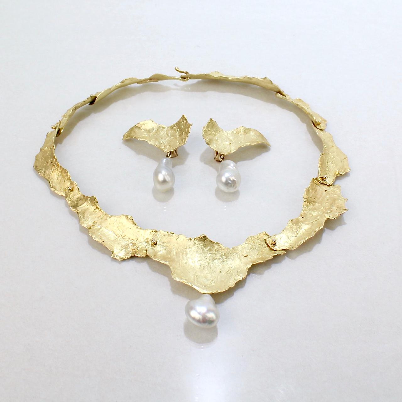 Ed Wiener 18K Gold and Baroque Pearl Modernist Choker Necklace and Earrings Set In Good Condition In Philadelphia, PA