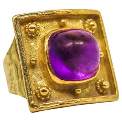 Ed Wiener 1970 Sculptural Cocktail Ring in 18Kt Yellow Gold with Vivid Amethyst