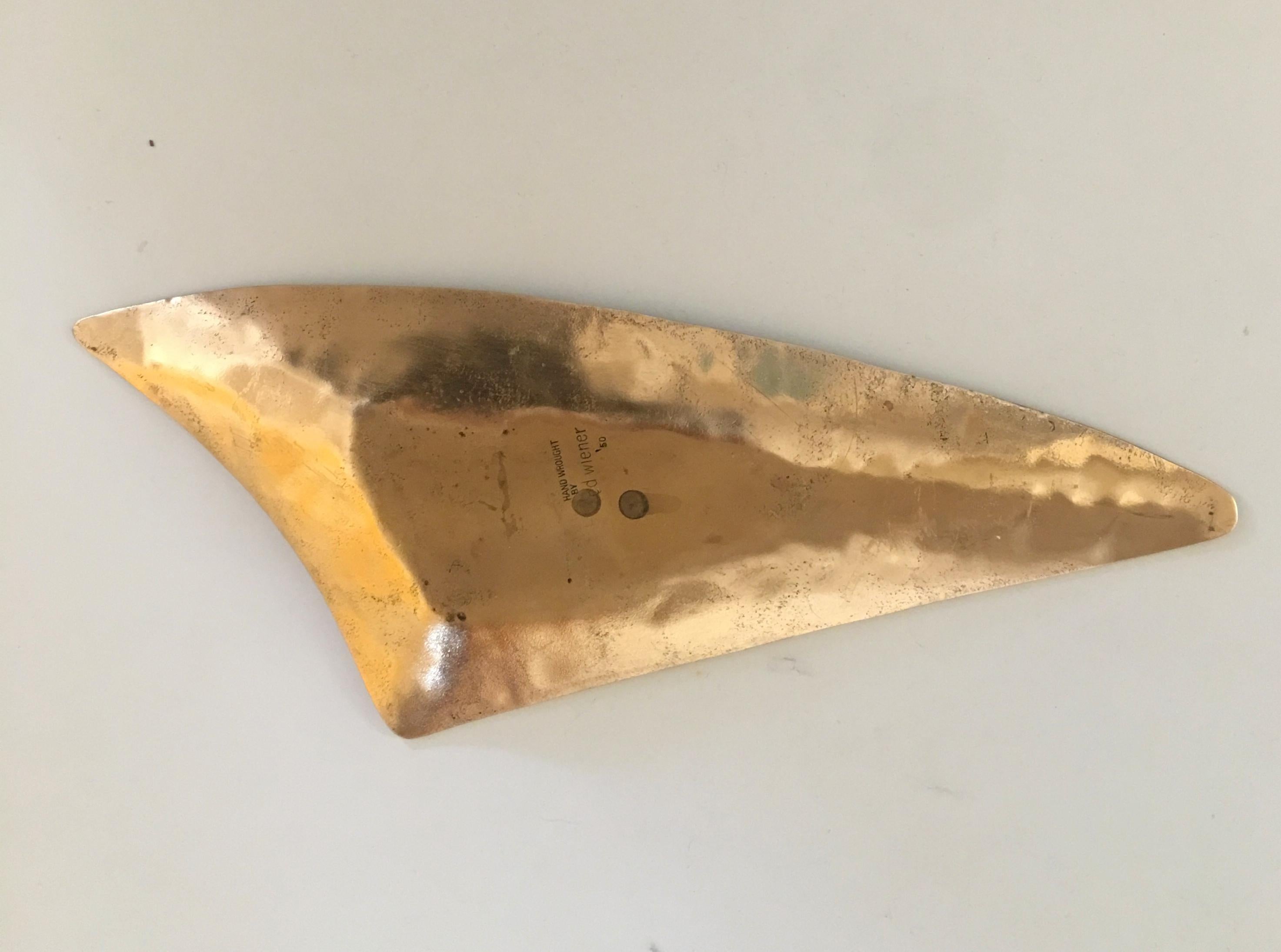 Artisan Modernist Studio Jeweler Ed Wiener, 1950, New York, copper jewelry catchall.  Measures: 12