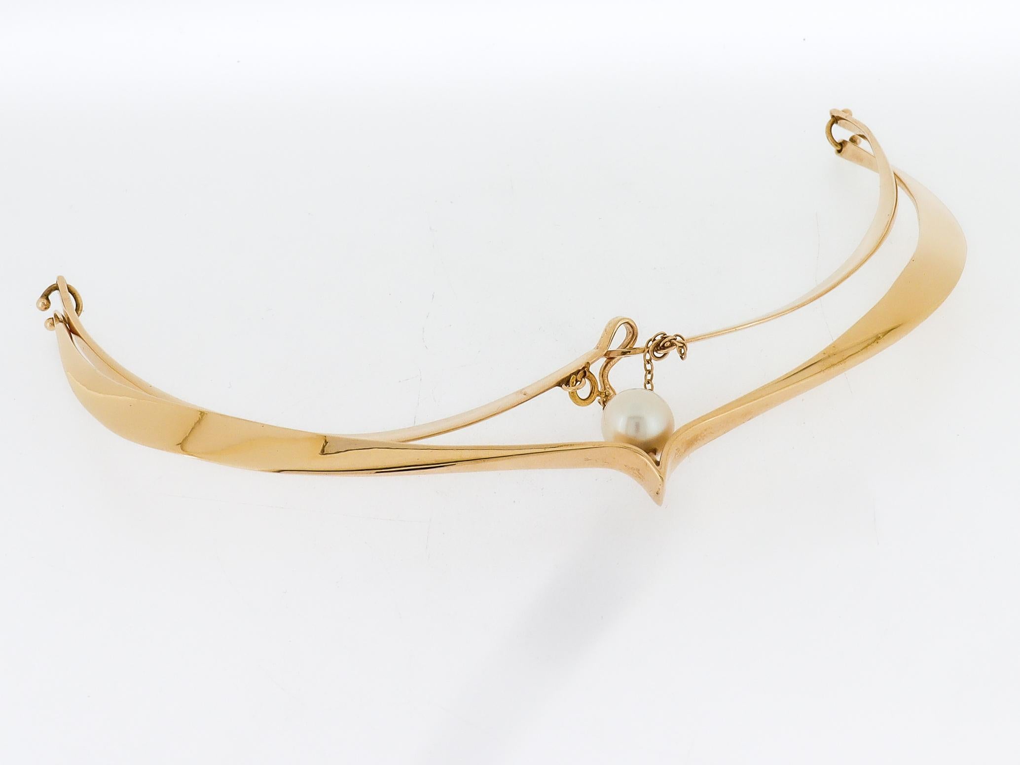 Collana o collare Choker Modernista in oro 14K e perle di Ed Wiener in vendita 8