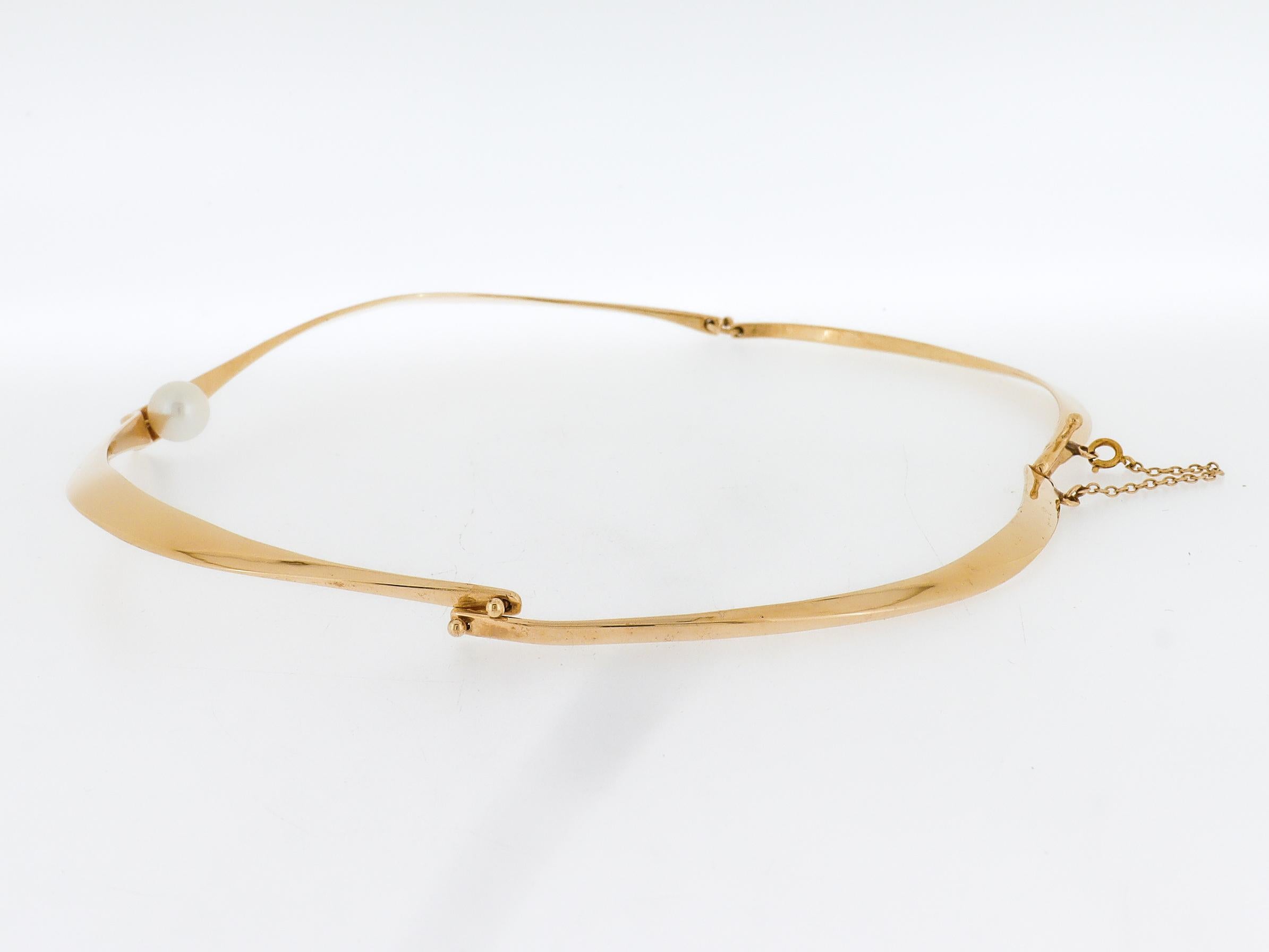 Collana o collare Choker Modernista in oro 14K e perle di Ed Wiener in vendita 3