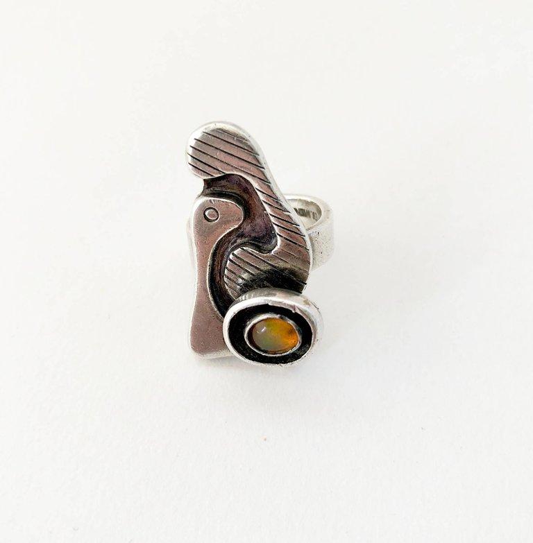 Ed Wiener Sterling Silver Opal Bi Level American Modernist Ring In Good Condition In Palm Springs, CA