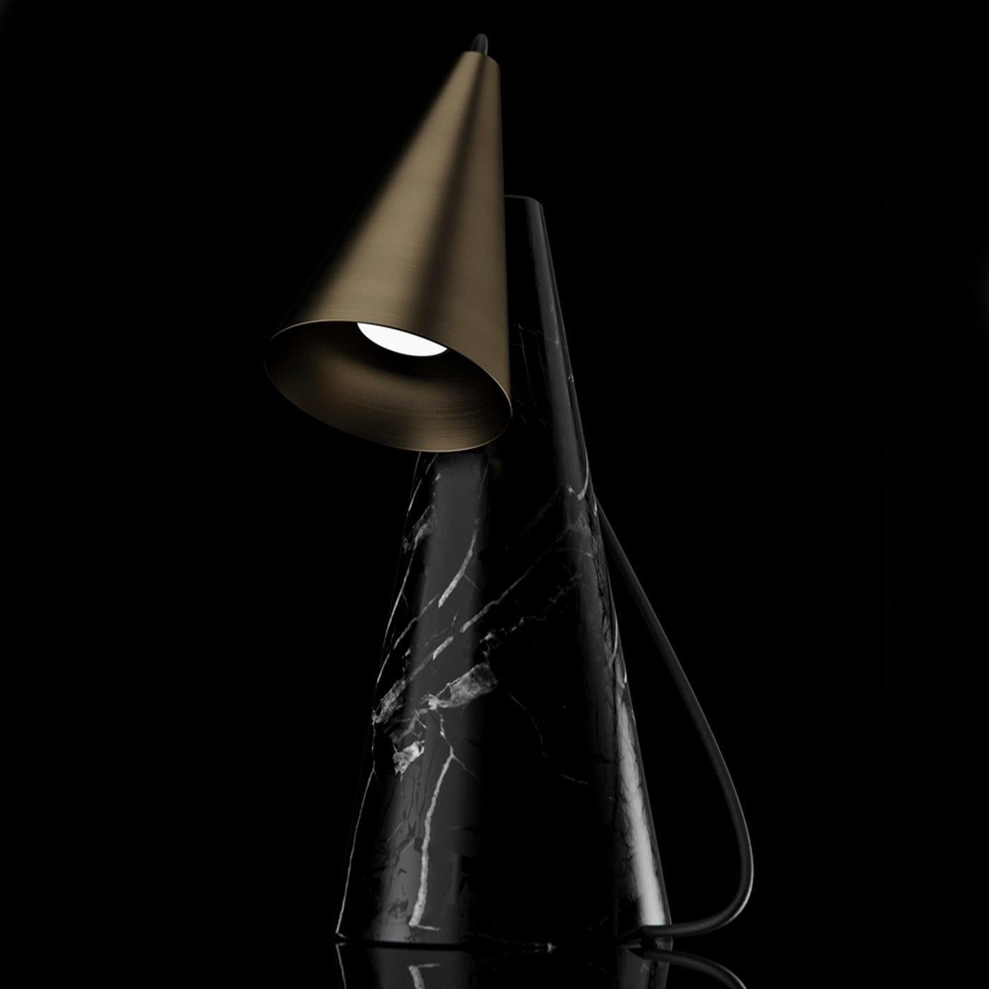 Table lamp with Marquinha black stone base and conic bronze lightshade.