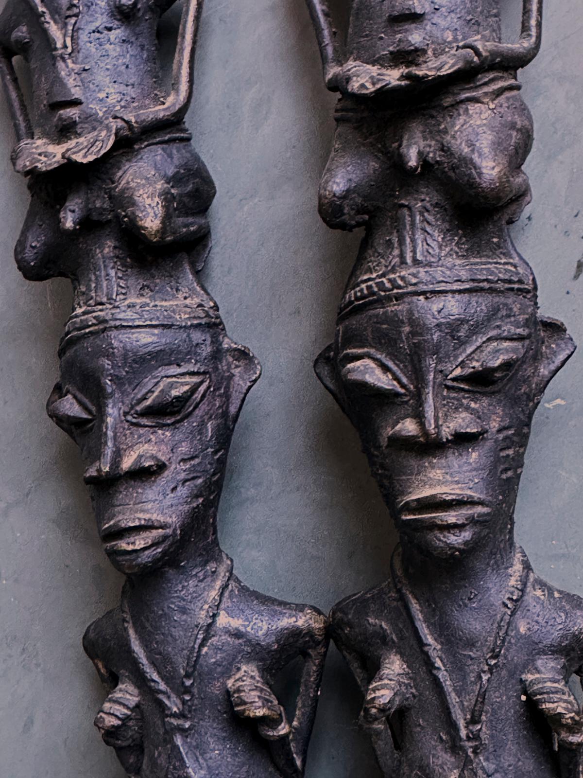 Staffs Edan pour la société Ogboni, Yoruba People People, Nigeria, 20e siècle en vente 6