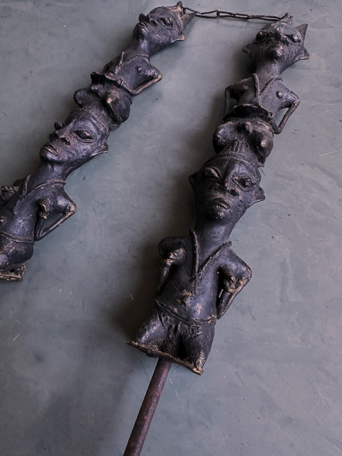 Edan Staffs für die Ogboni Society, Yoruba People People, Nigeria, 20. Jahrhundert (Bronze) im Angebot
