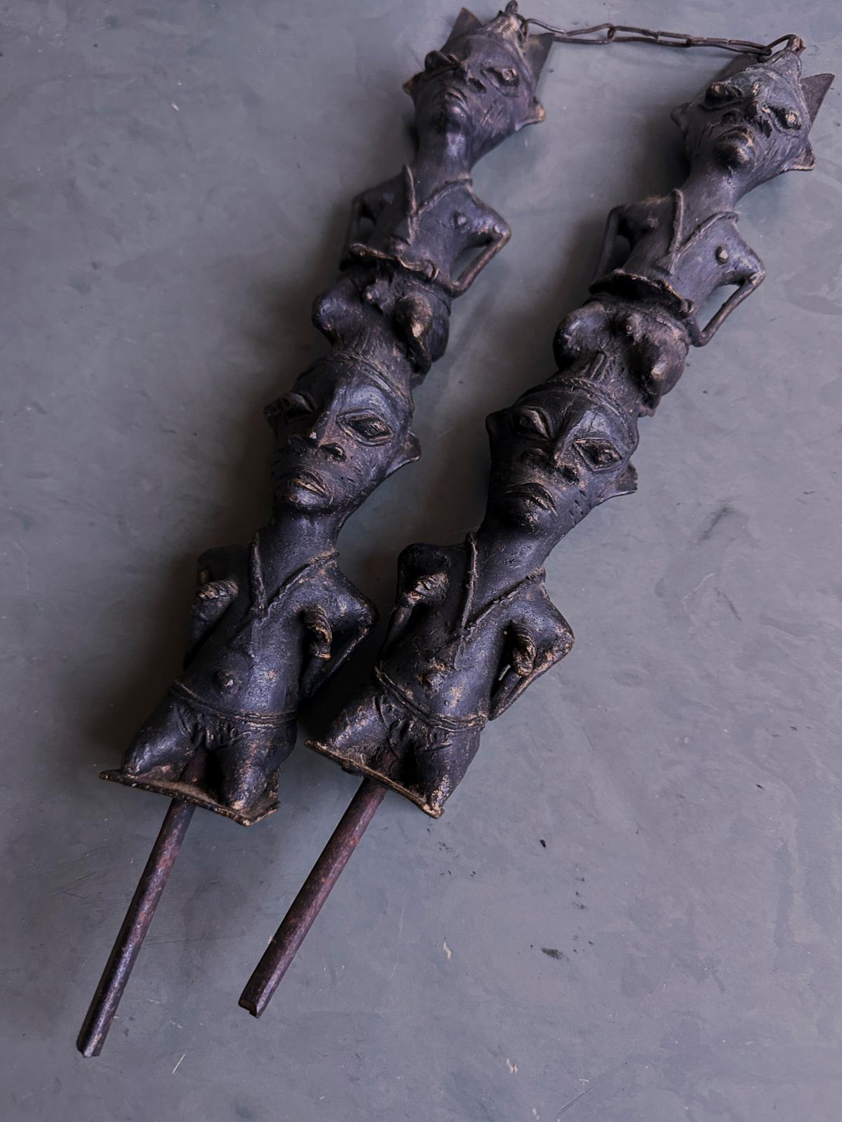 Bronze Staffs Edan pour la société Ogboni, Yoruba People People, Nigeria, 20e siècle en vente