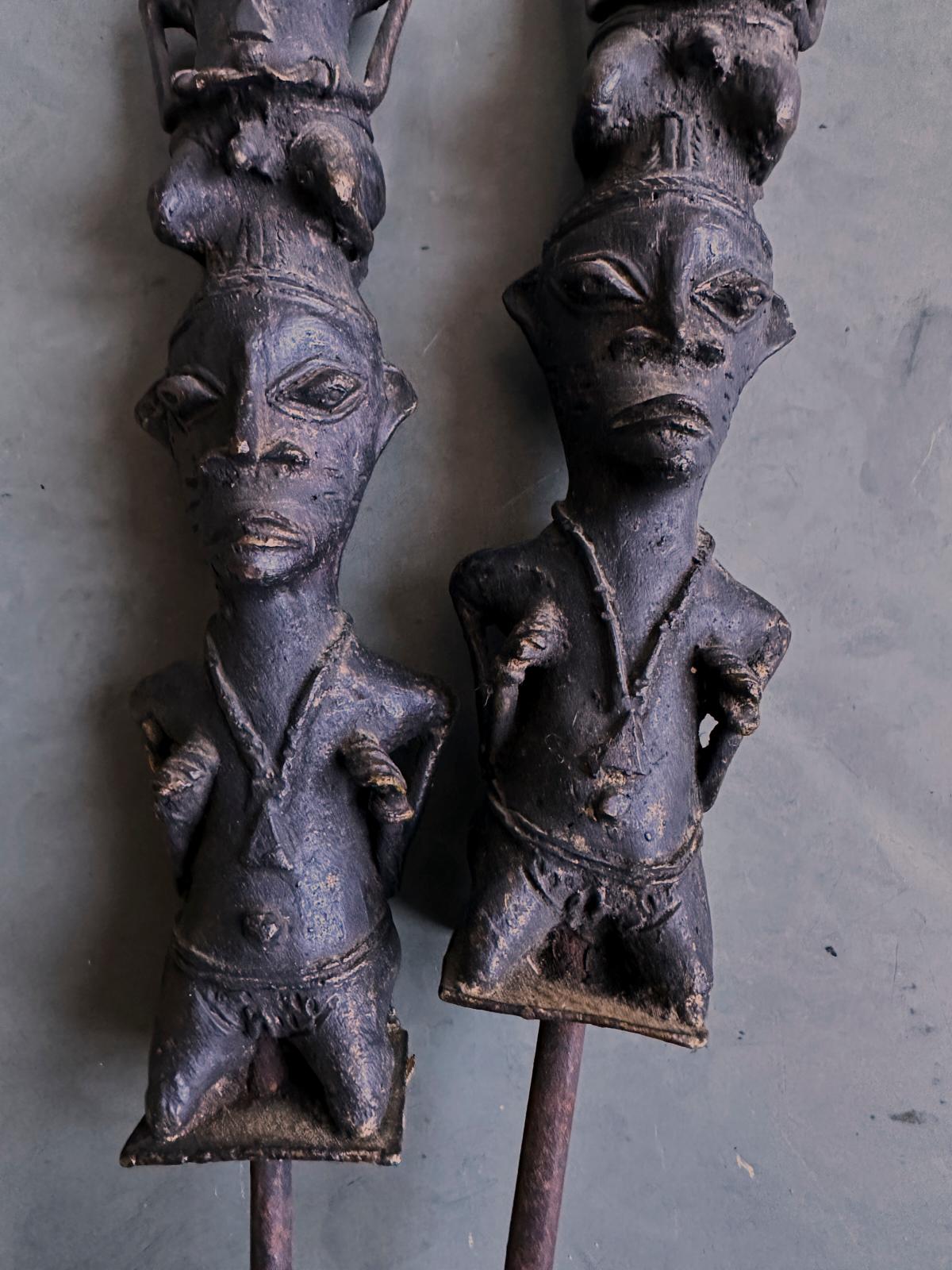 Staffs Edan pour la société Ogboni, Yoruba People People, Nigeria, 20e siècle en vente 1