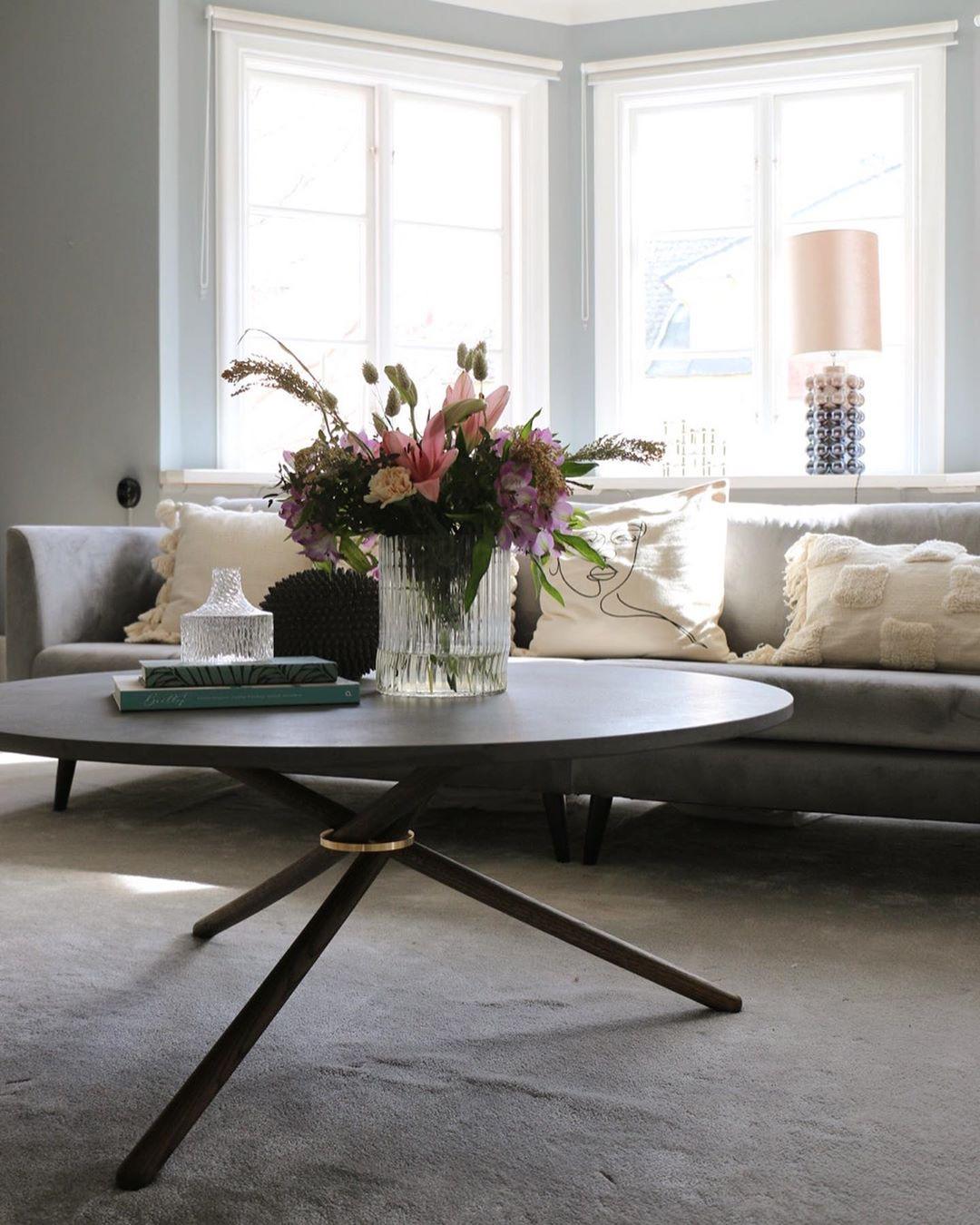 Edda Dark Concrete Top and Dark Oak Legs Coffee Table by Eberhart Furniture Neuf - En vente à Geneve, CH