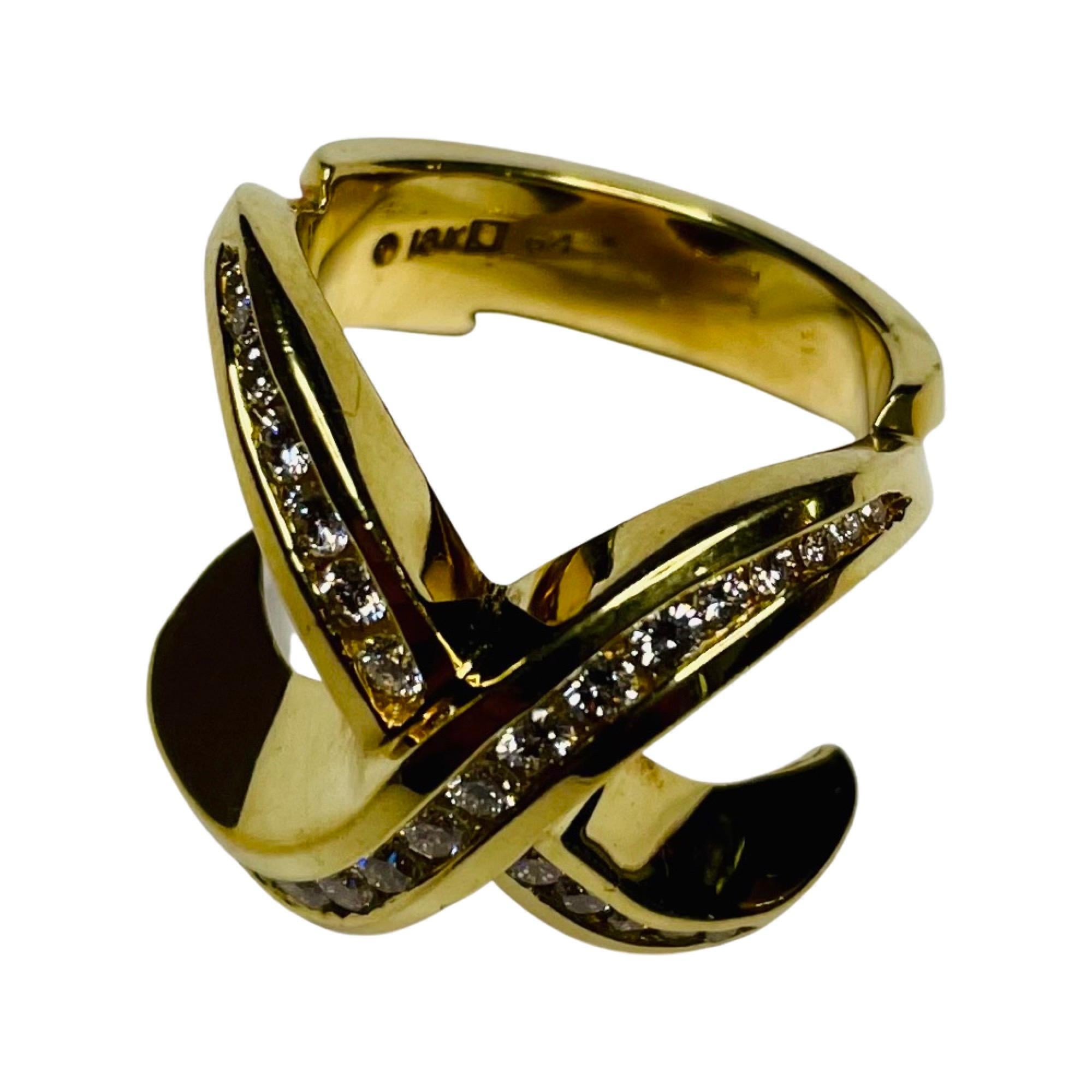 Round Cut Eddie Sakamoto 18K Yellow Gold Diamond Ring For Sale