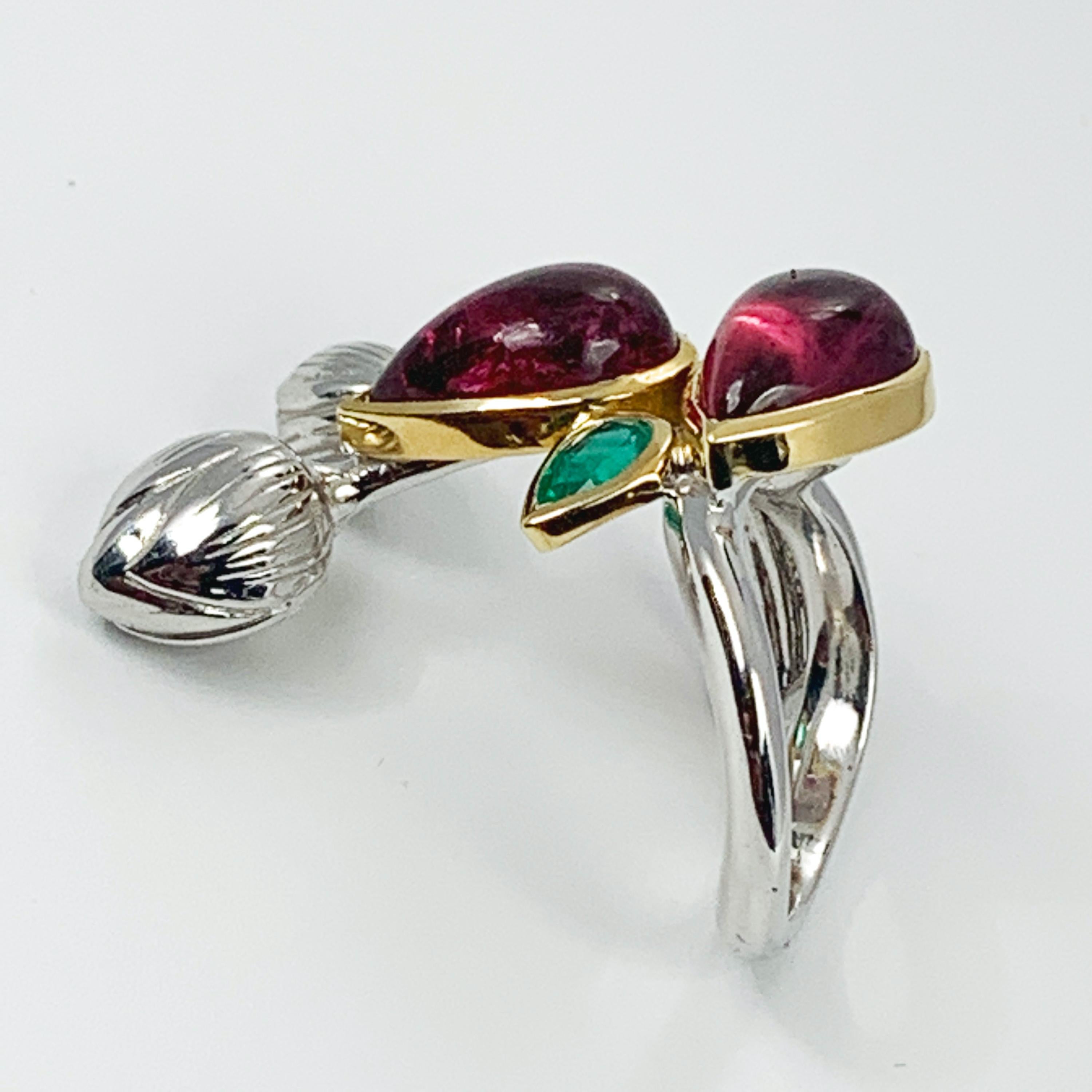 “Cherry Branch” Emerald, Rubellite, 18K Yellow and White Gold Ring by Édéenne In New Condition For Sale In Paris, FR