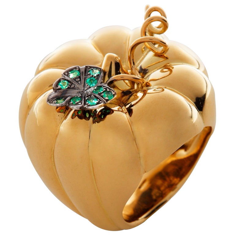 Emerald and Diamond Pumpkin-Shaped Cinderella Secret Ring 