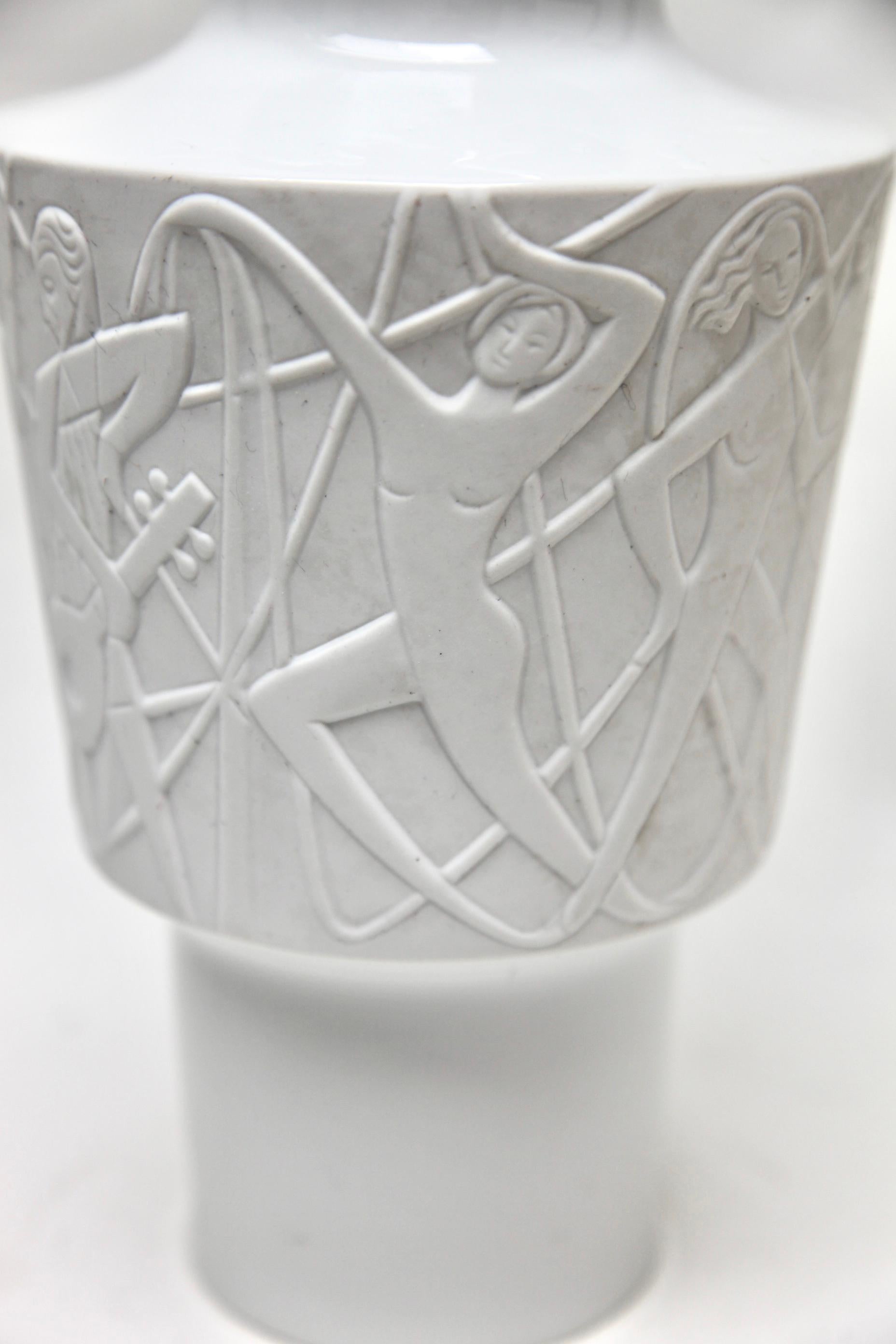 Porcelaine Vase en porcelaine Edelstein avec images stylisées Allemagne des années 1960 en vente