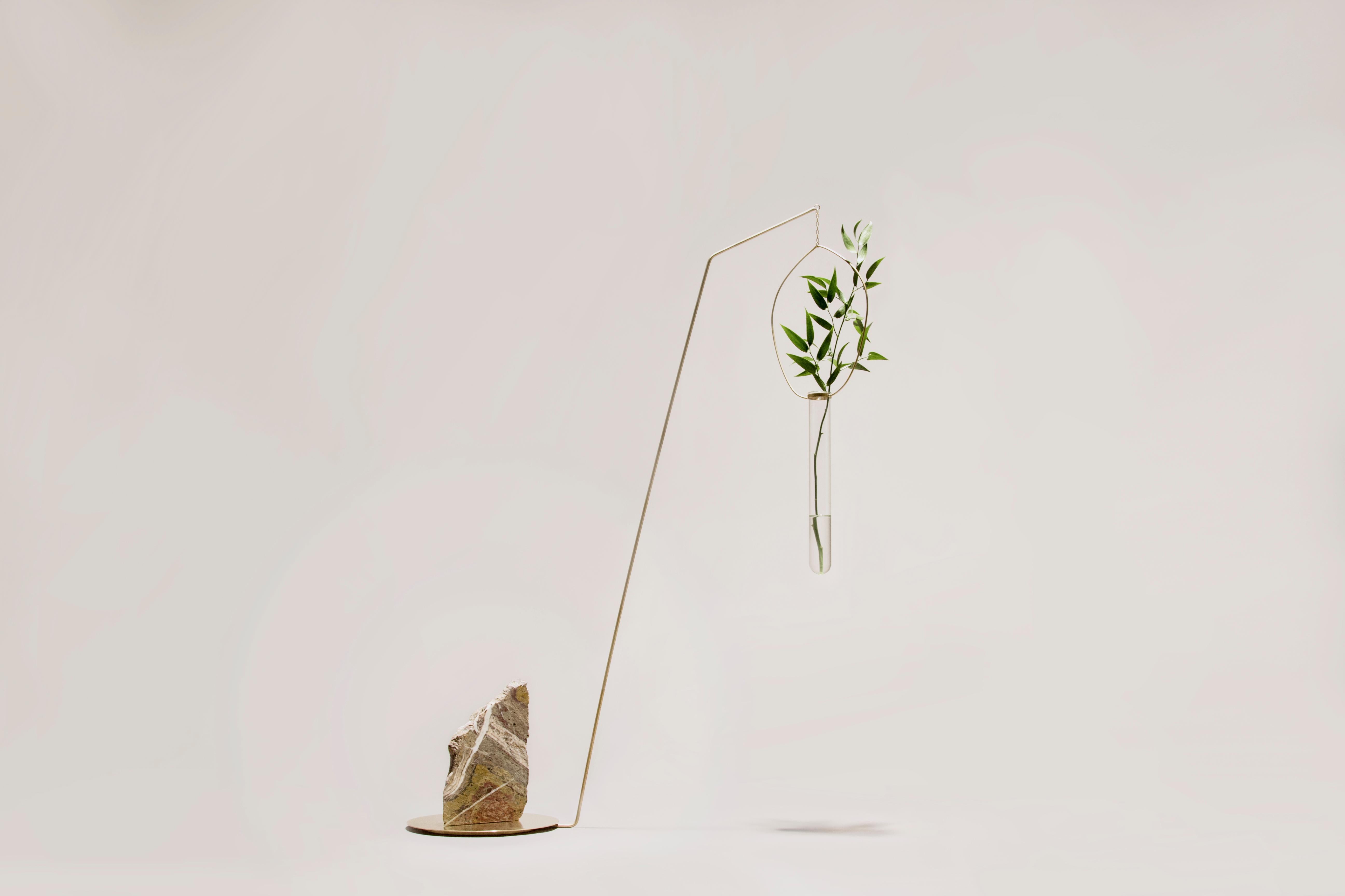 Eden — sculpture
Eden is a Kinetic sculpture, composed by small floating vases that celebrate natural beauty and balance.
Materials: handcrafted solid brass with satin finish, borosilicate glass
Dimensions: 75 x 35 x 10 cm

The project is