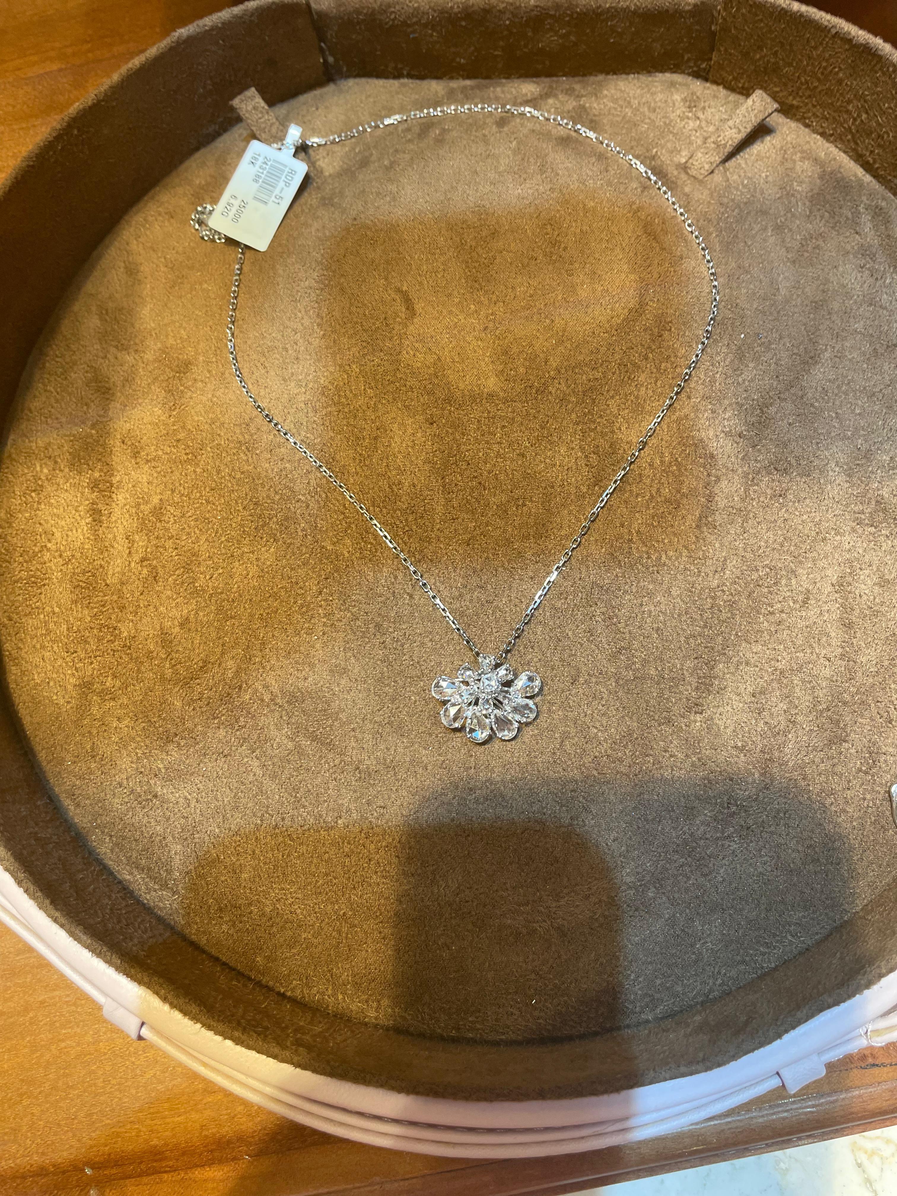 Collar de diamantes talla rosa Eden de oro blanco de 18 quilates en Nuevo estado para la venta en Abu Dhabi, Abu Dhabi