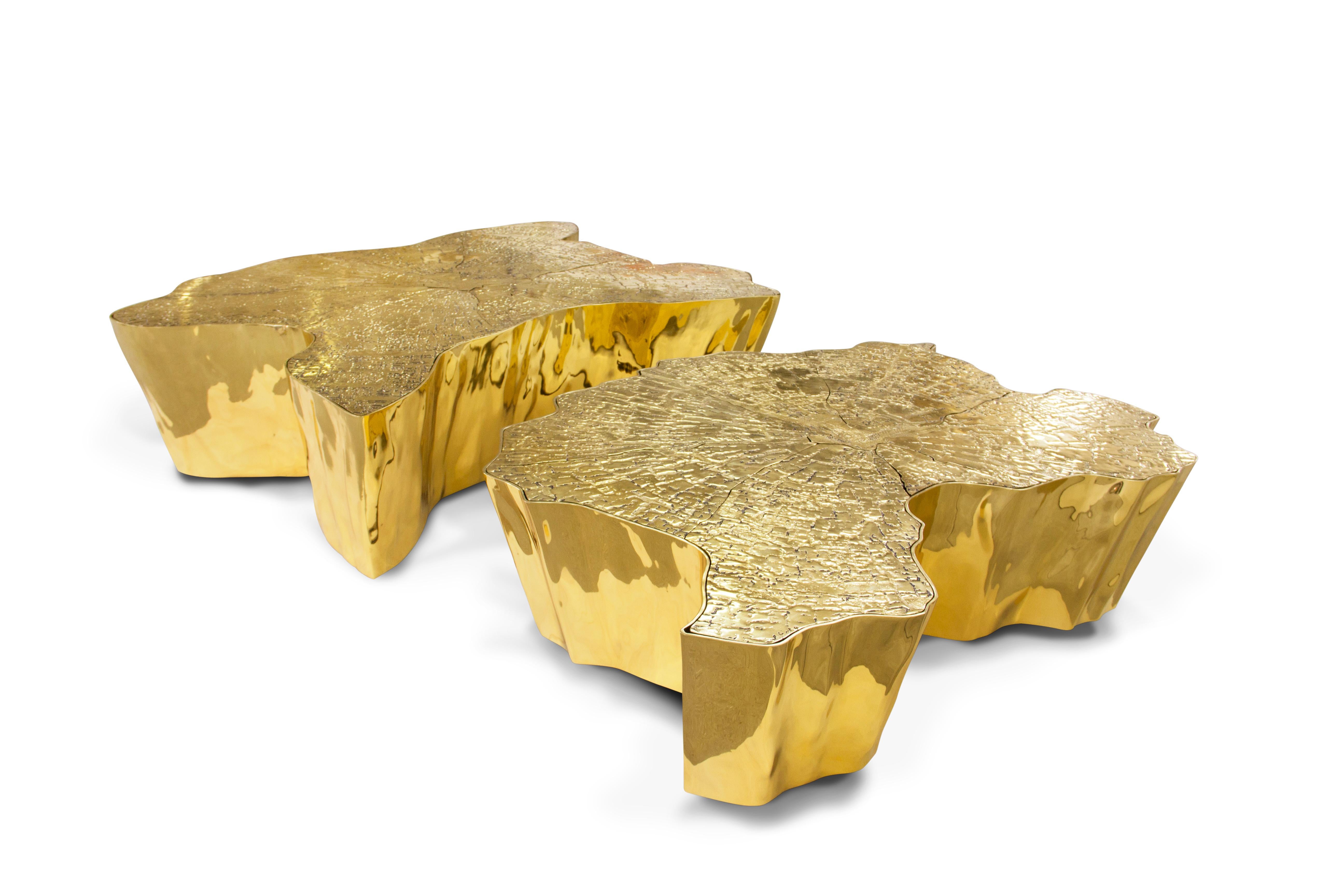 Moulage Petite table centrale Eden en laiton doré moulé faite à la main - Boca do Lobo en vente