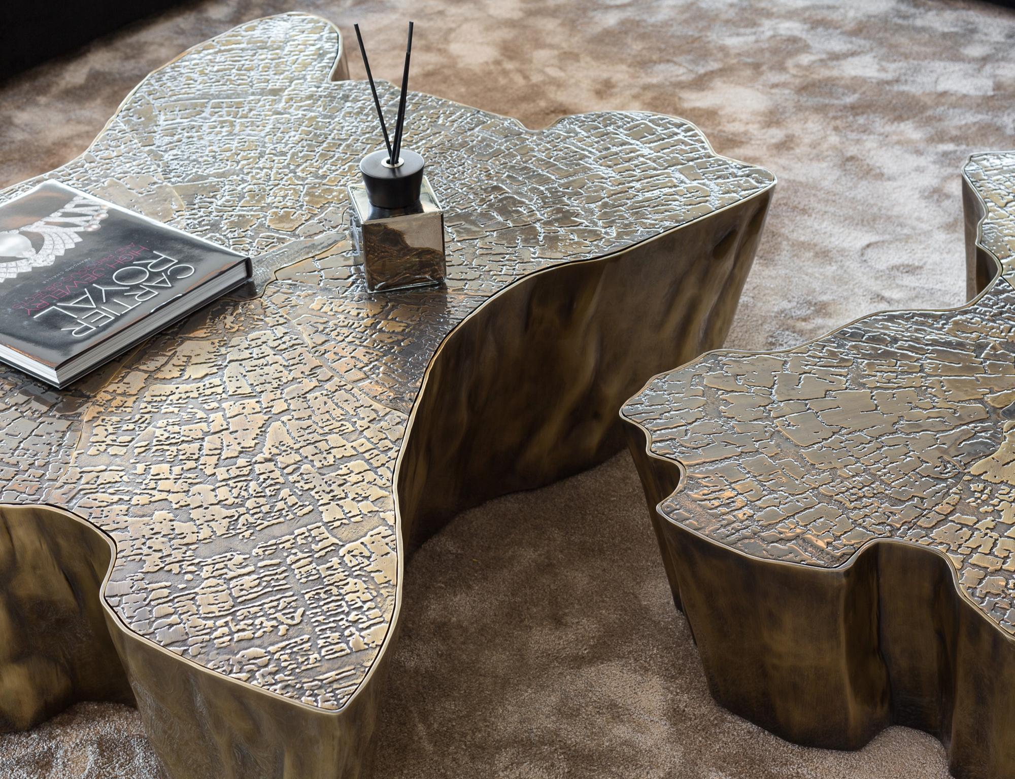 Métal Petite table centrale en patine Eden - Patine fondue fabriquée à la main - Boca Do Lobo en vente