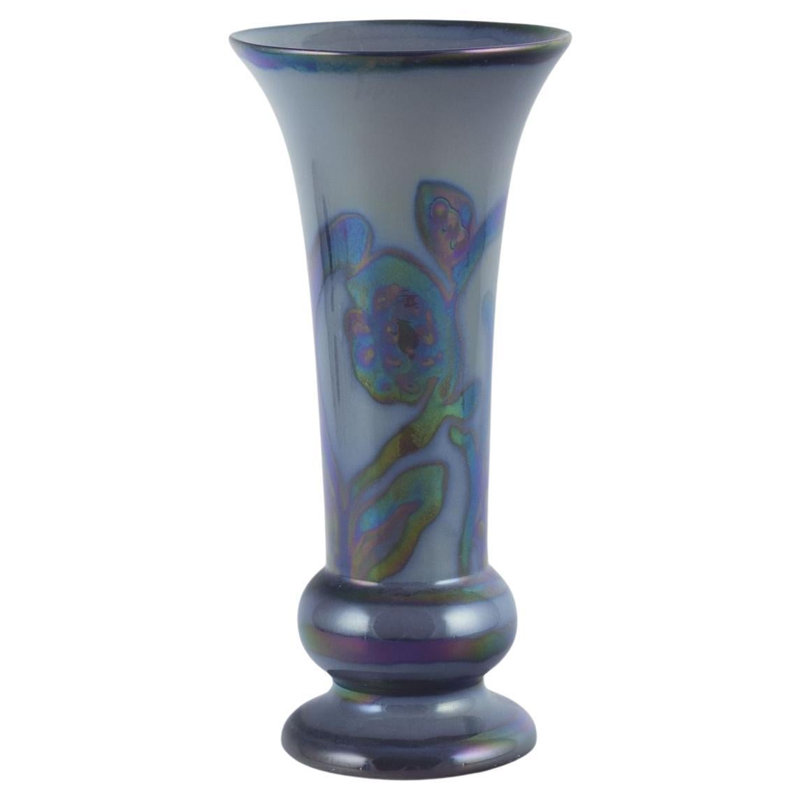 Edgar Böckman pour Höganäs. Grand vase en céramique avec motif floral en vente