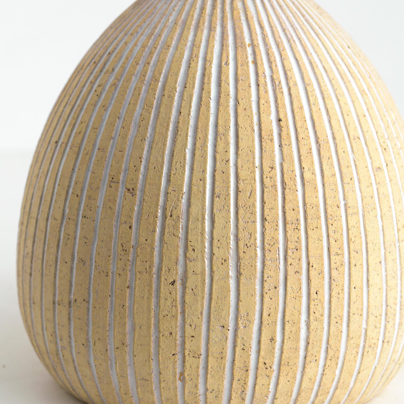 Edgar Bòckman Scandinavian Modern Partial Glazed Ceramic Vase for Hoganas, 1940 For Sale 1
