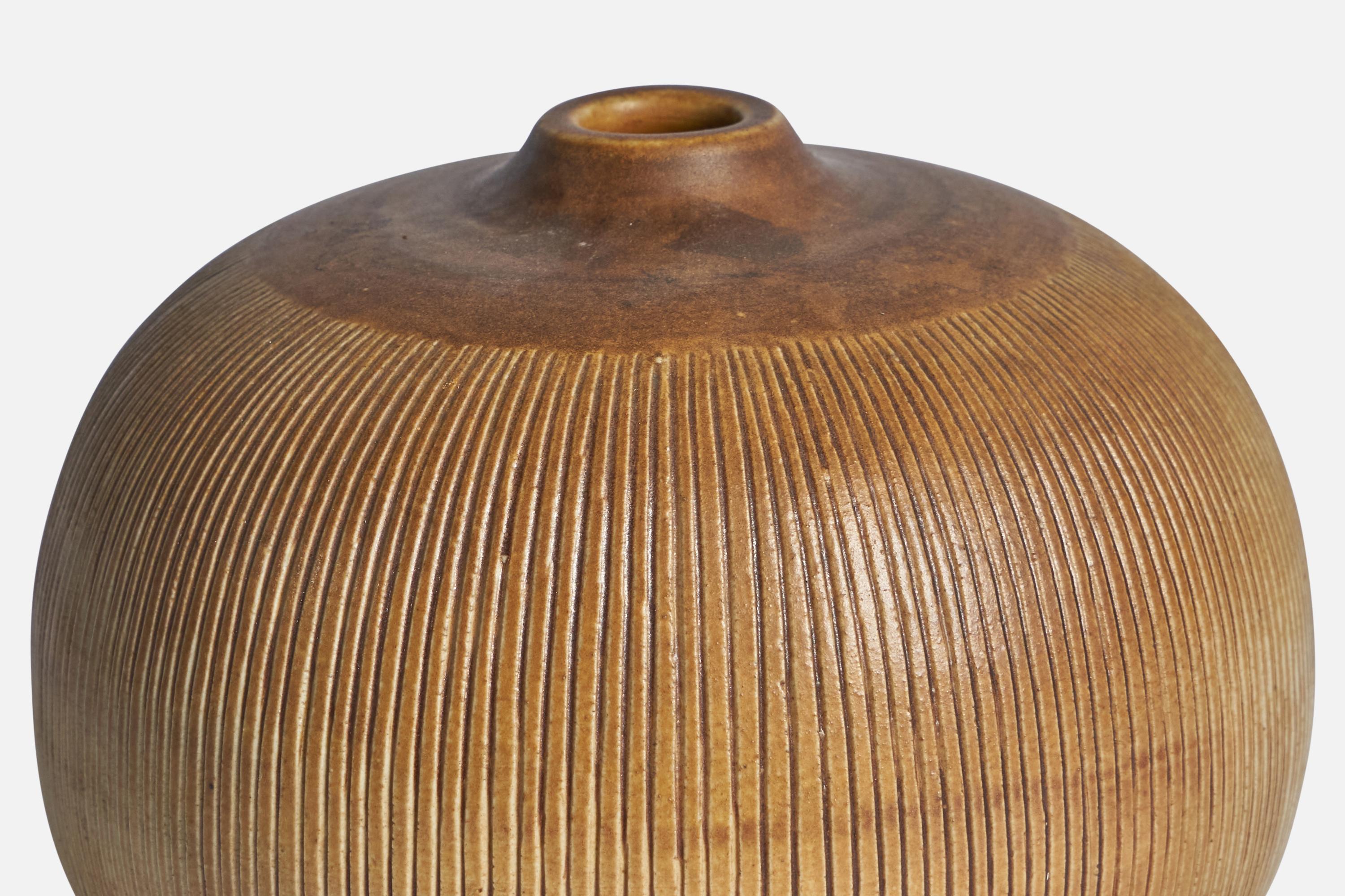 Scandinavian Modern Edgar Böckman, Vase, Earthenware, Sweden, 1930s For Sale