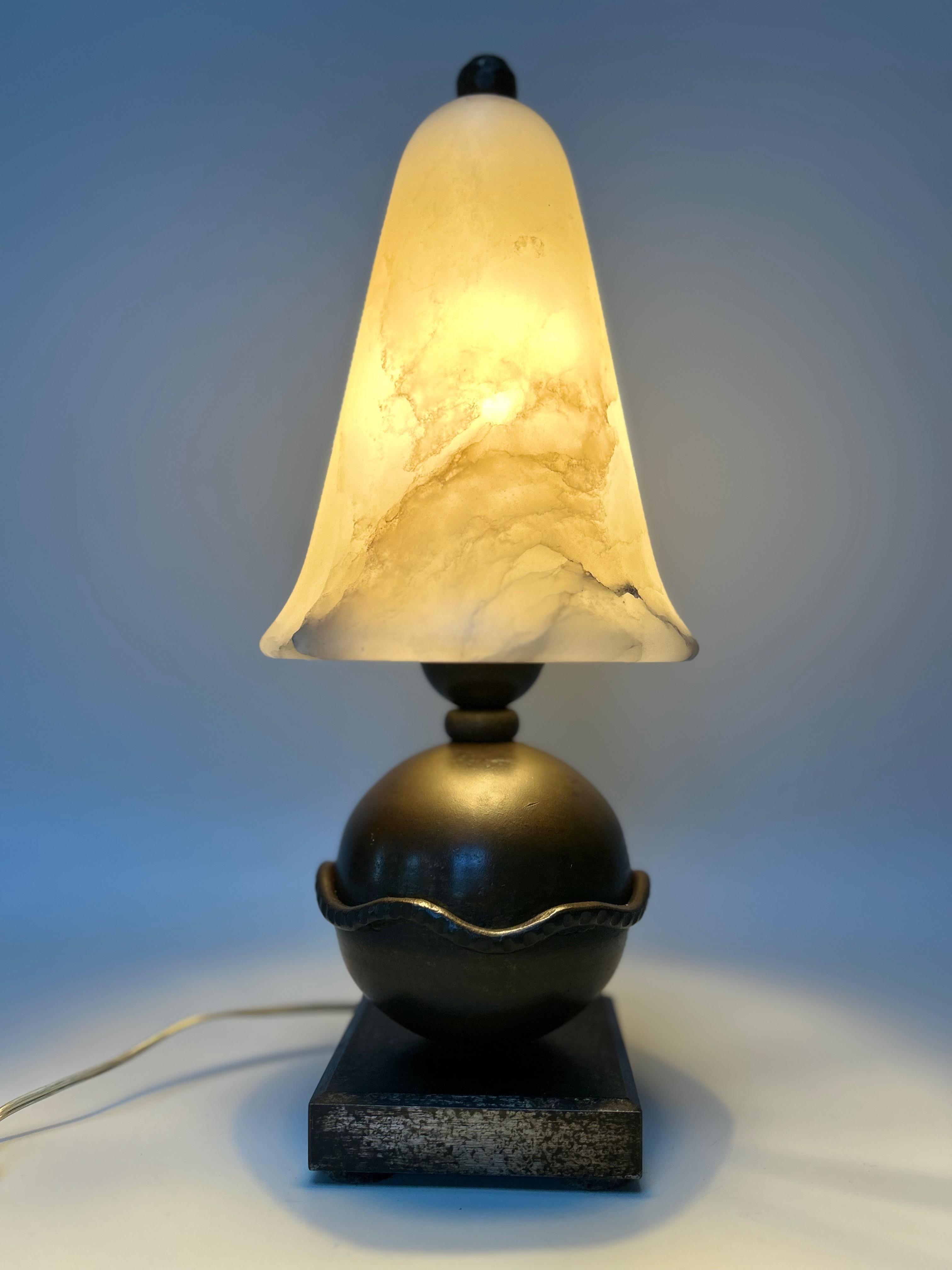Edgar Brandt Art Deco Lamp Sphere model For Sale 4