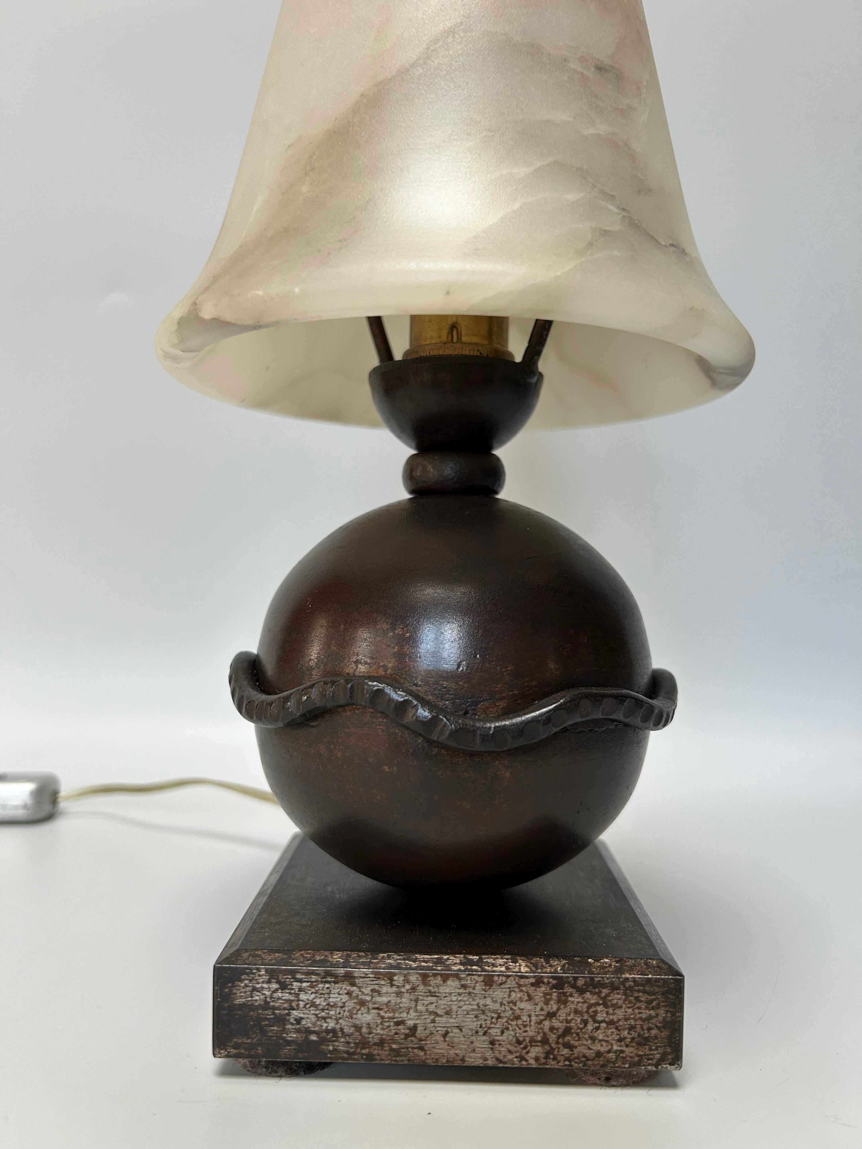 Edgar Brandt Art Deco Lamp Sphere model For Sale 2