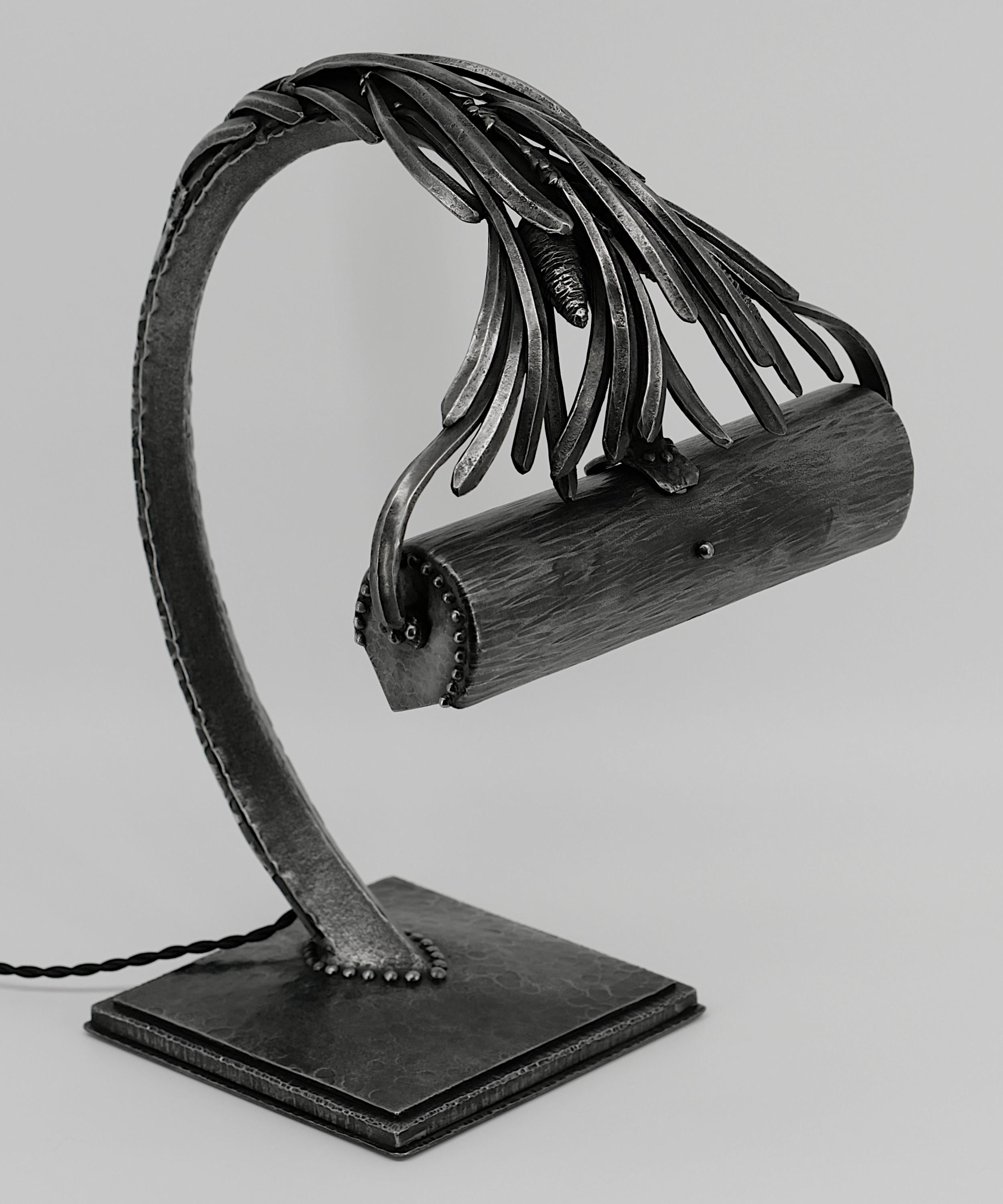 Edgar Brandt French Art Deco Wrought Iron Desk Lamp, circa 1910 2